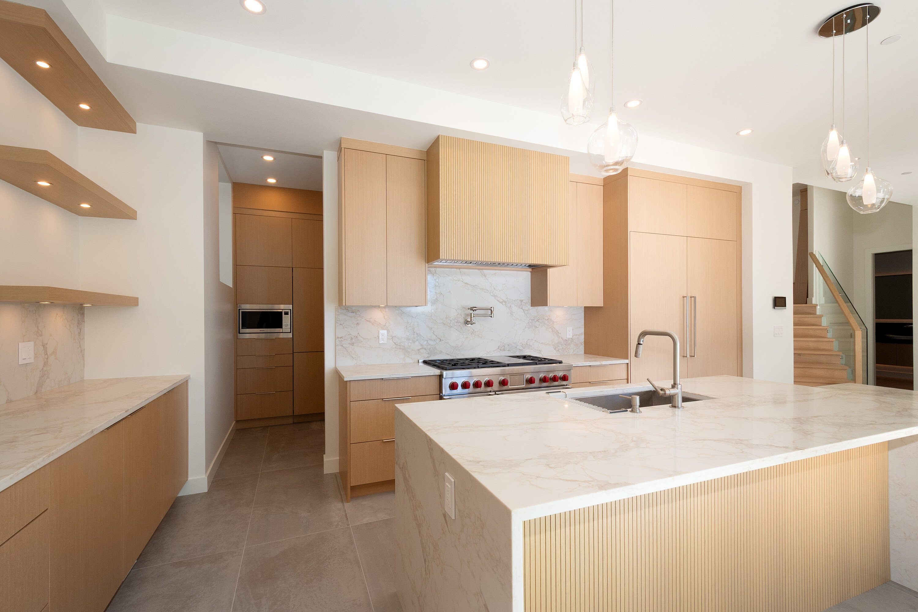 4437 Piccadilly North