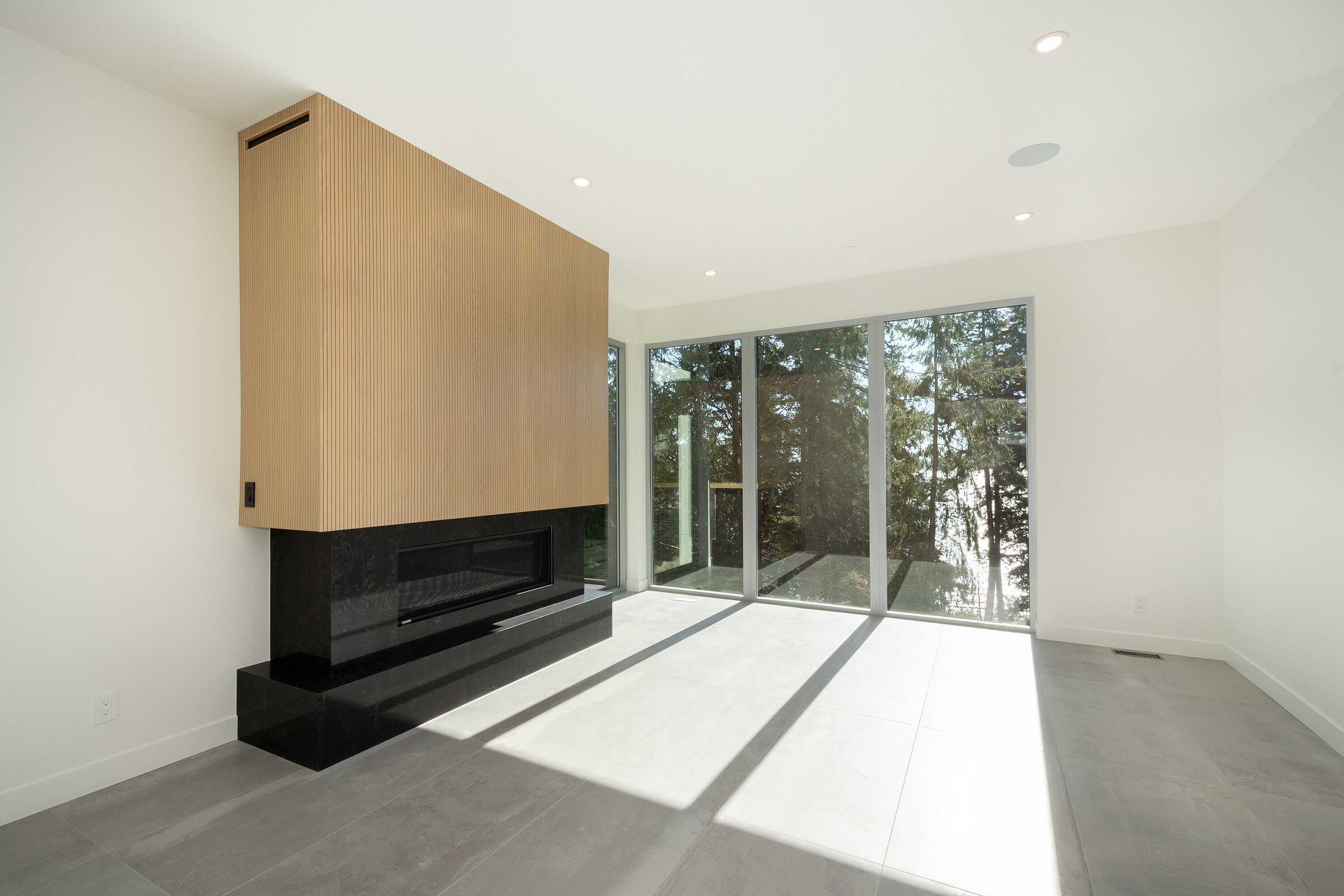 4437 Piccadilly North