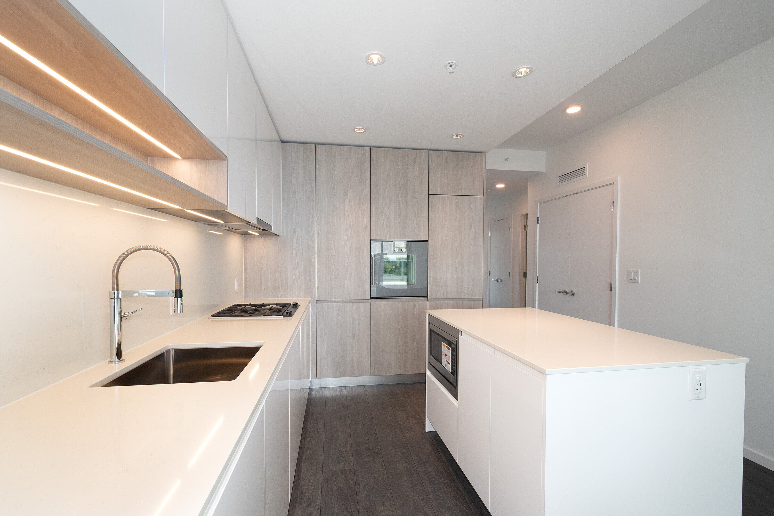 6600 Minoru Boulevard  1021