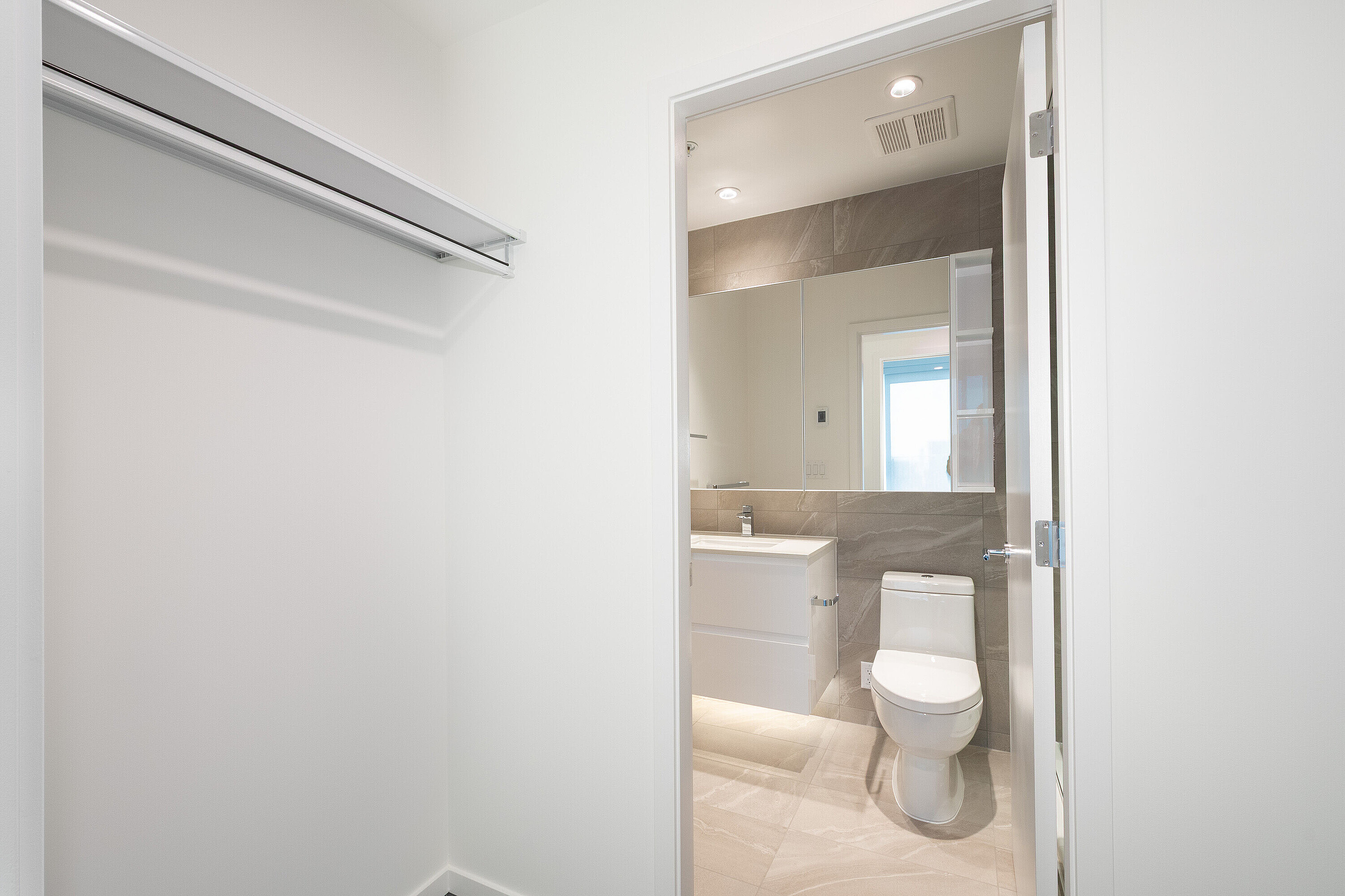 6600 Minoru Boulevard  1021