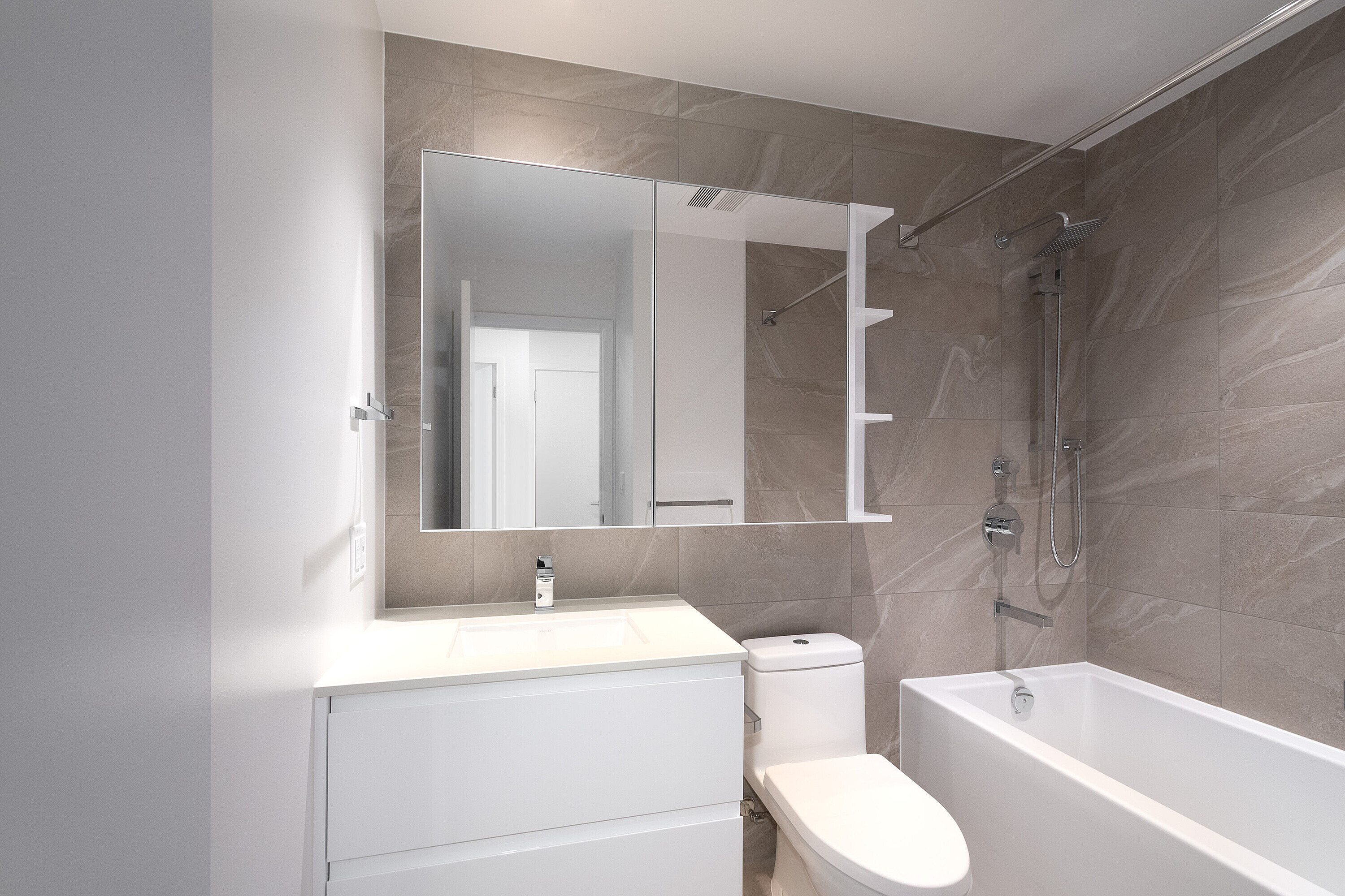 6600 Minoru Boulevard  1021