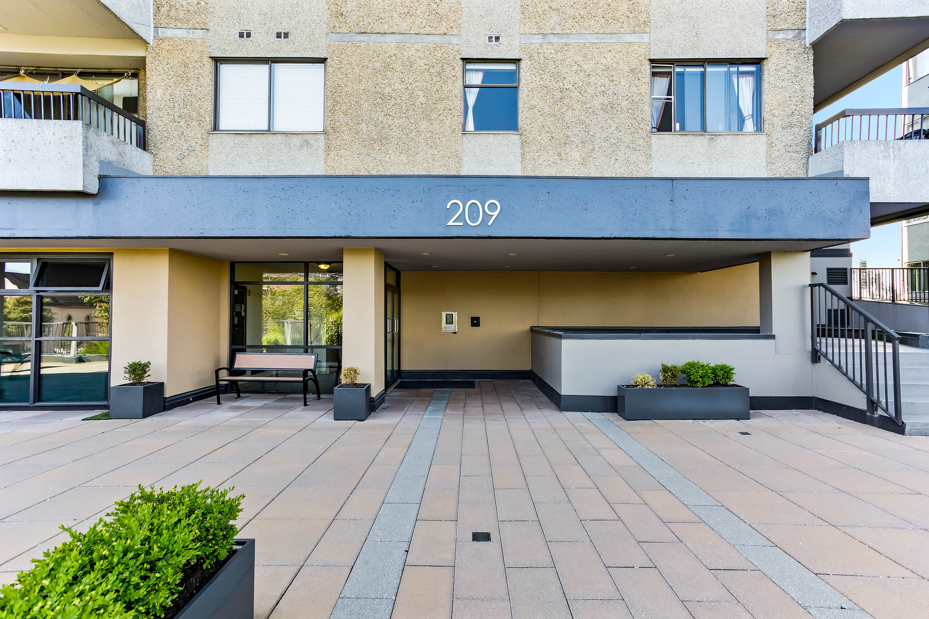 209 Carnarvon Street  202