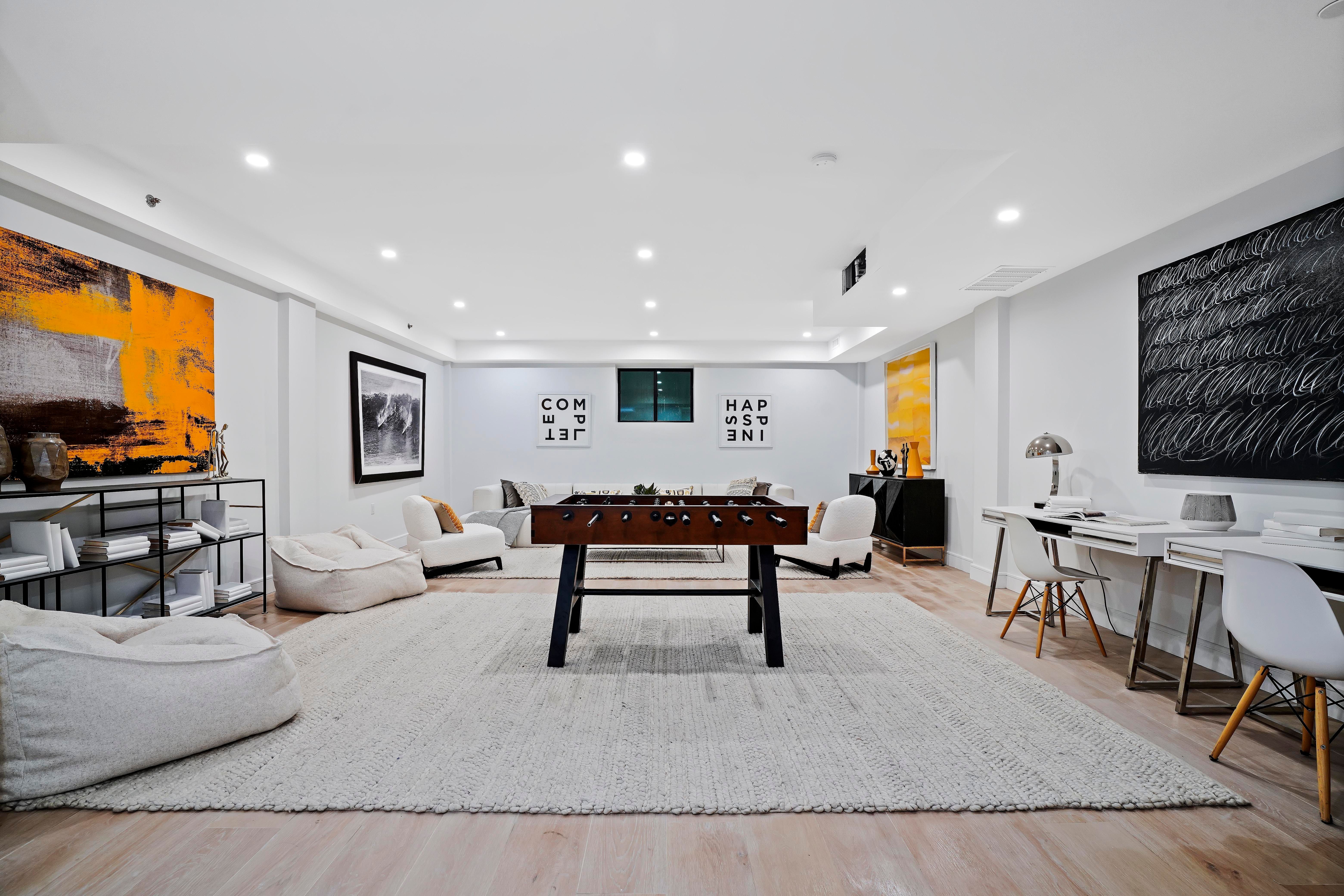 1712 10th Ave. 1b 