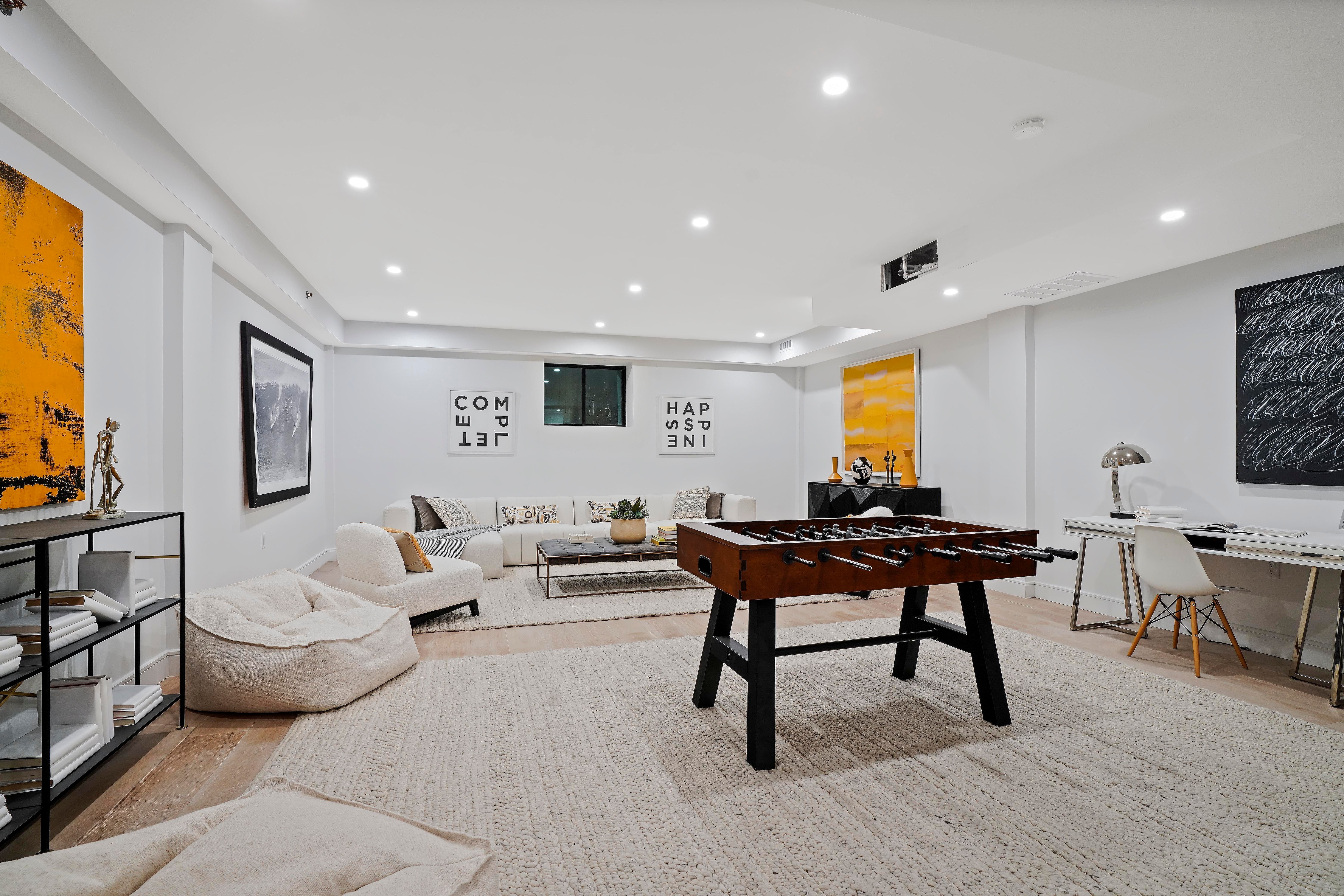 1712 10th Ave. 1b 