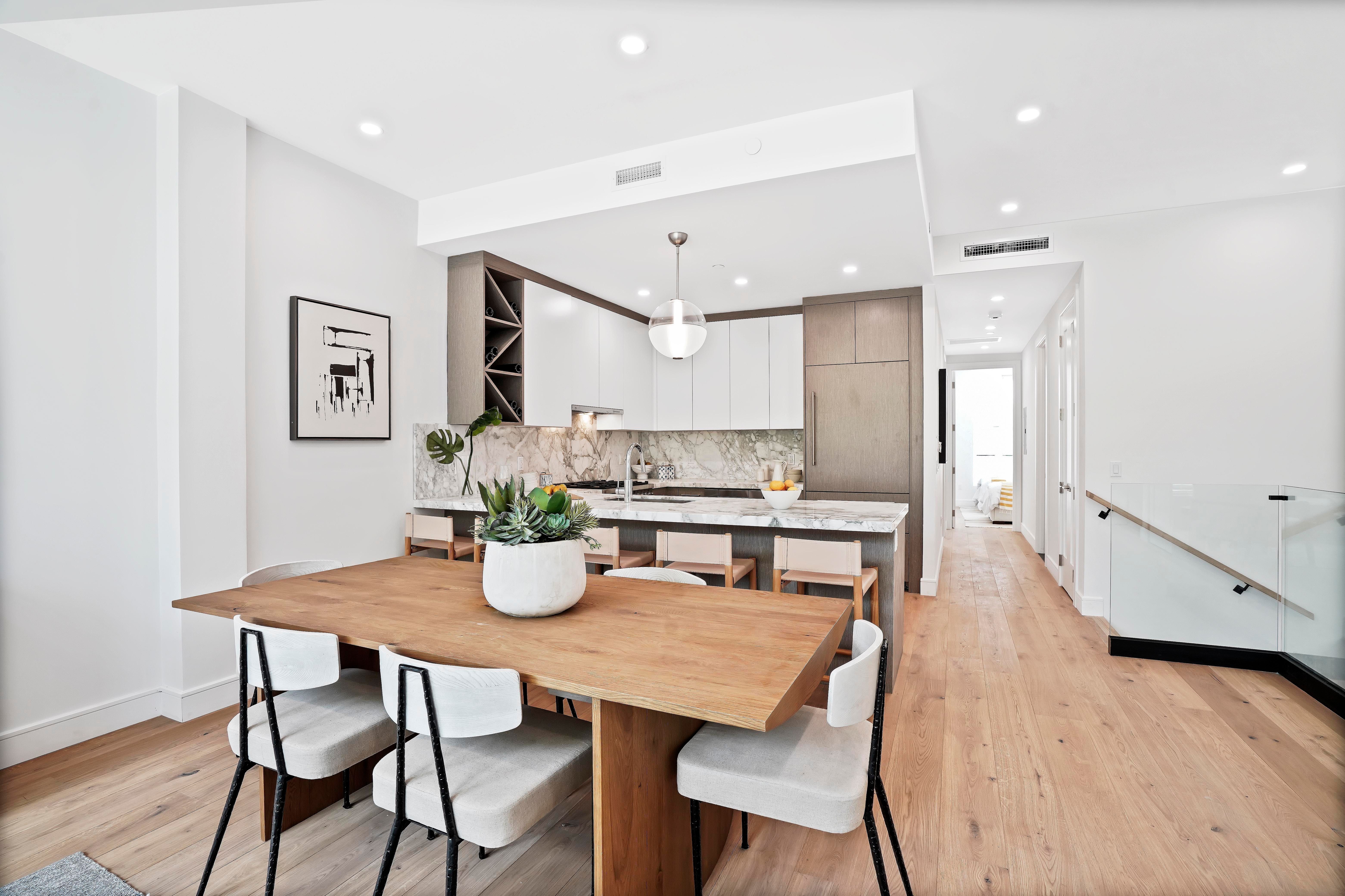 1712 10th Ave. 1b 