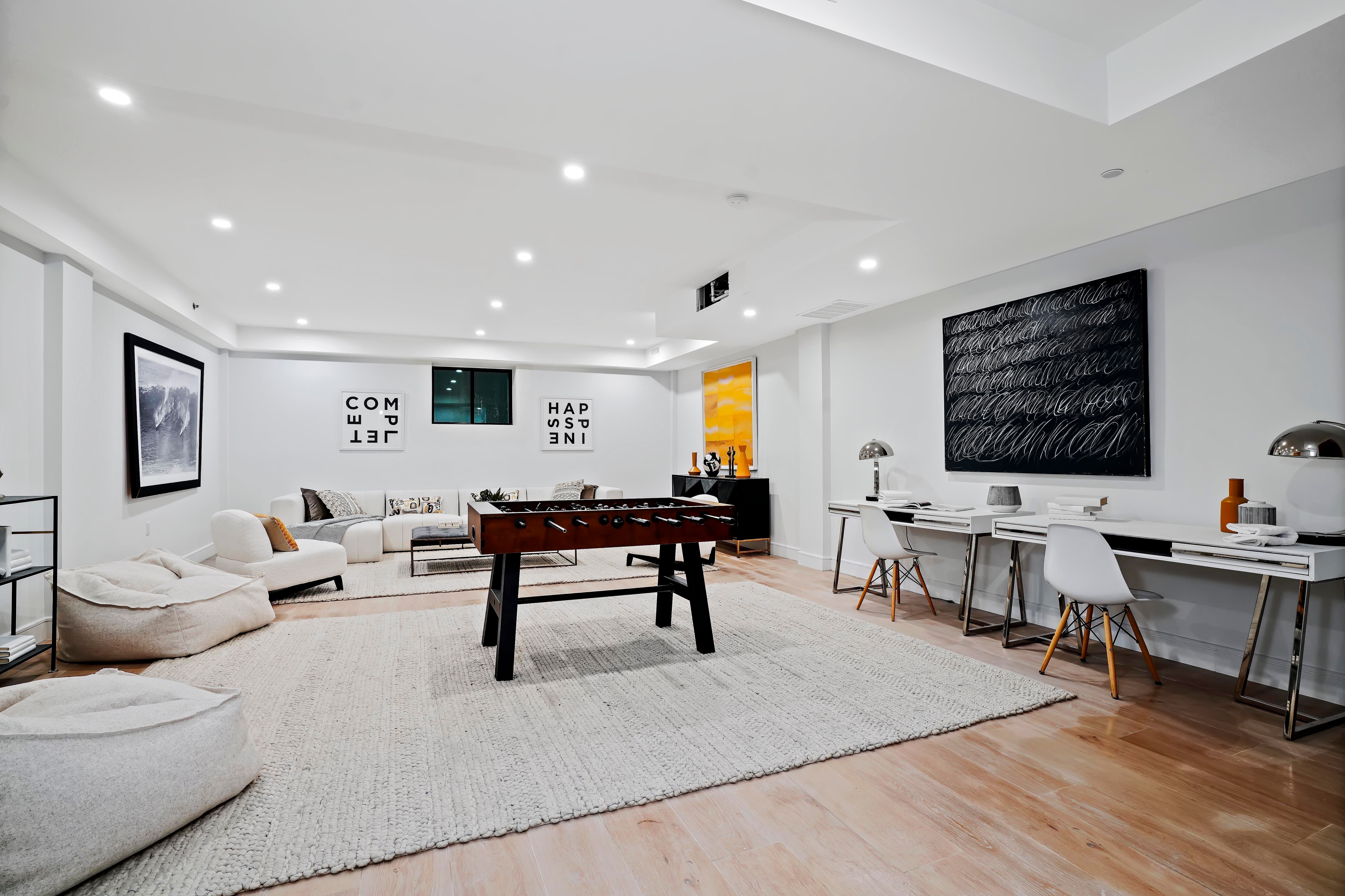 1712 10th Ave. 1b 