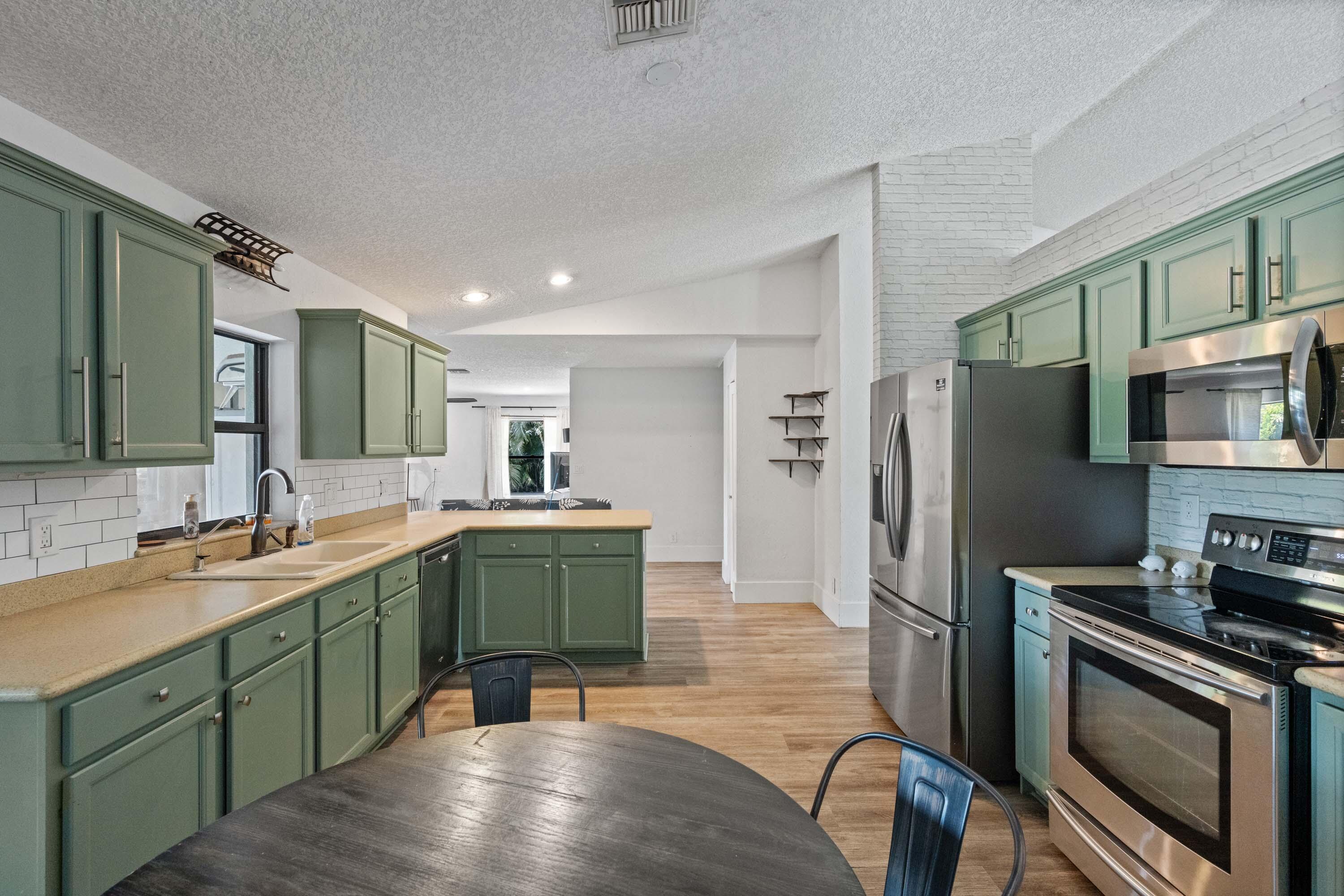 16820 Deer Path Lane