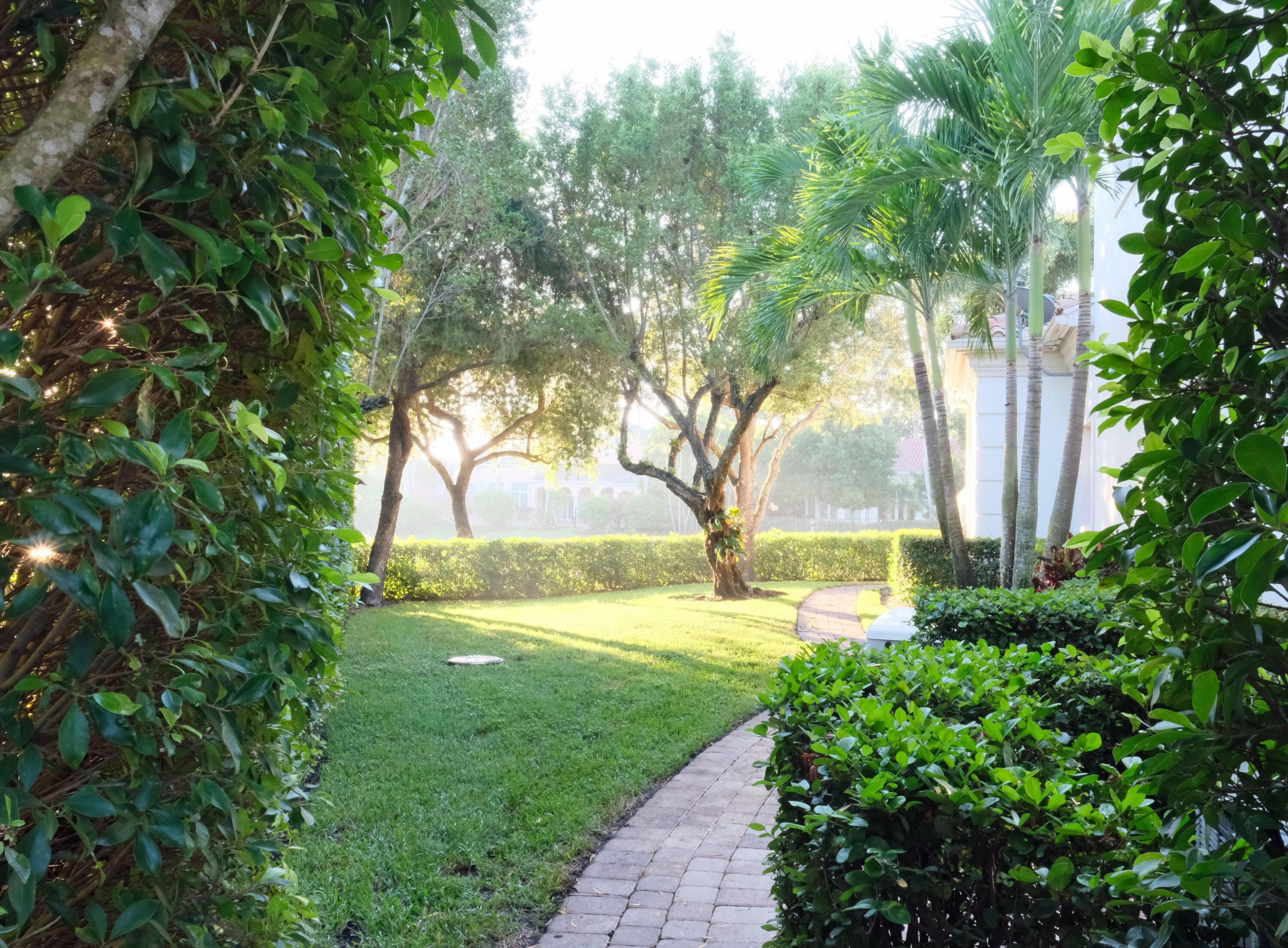 2508 Mizner Lake Court
