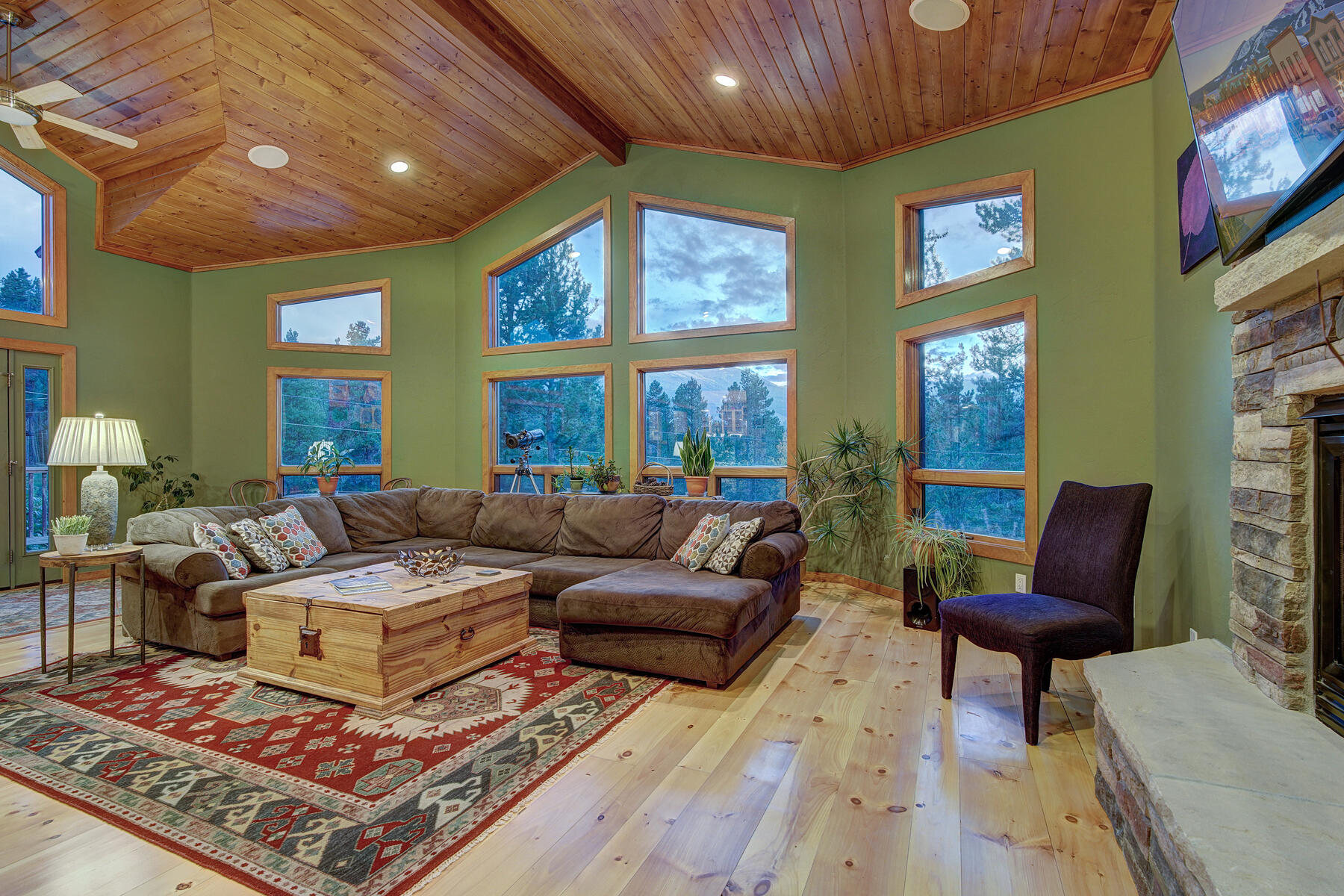 0137 Moonstone Road