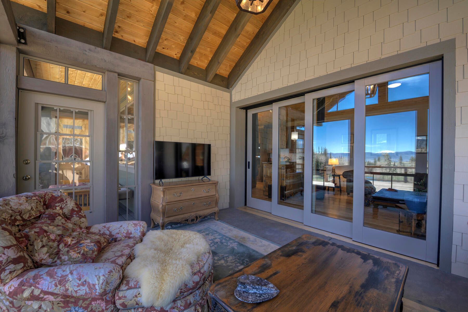 1171 Barlow Drive 