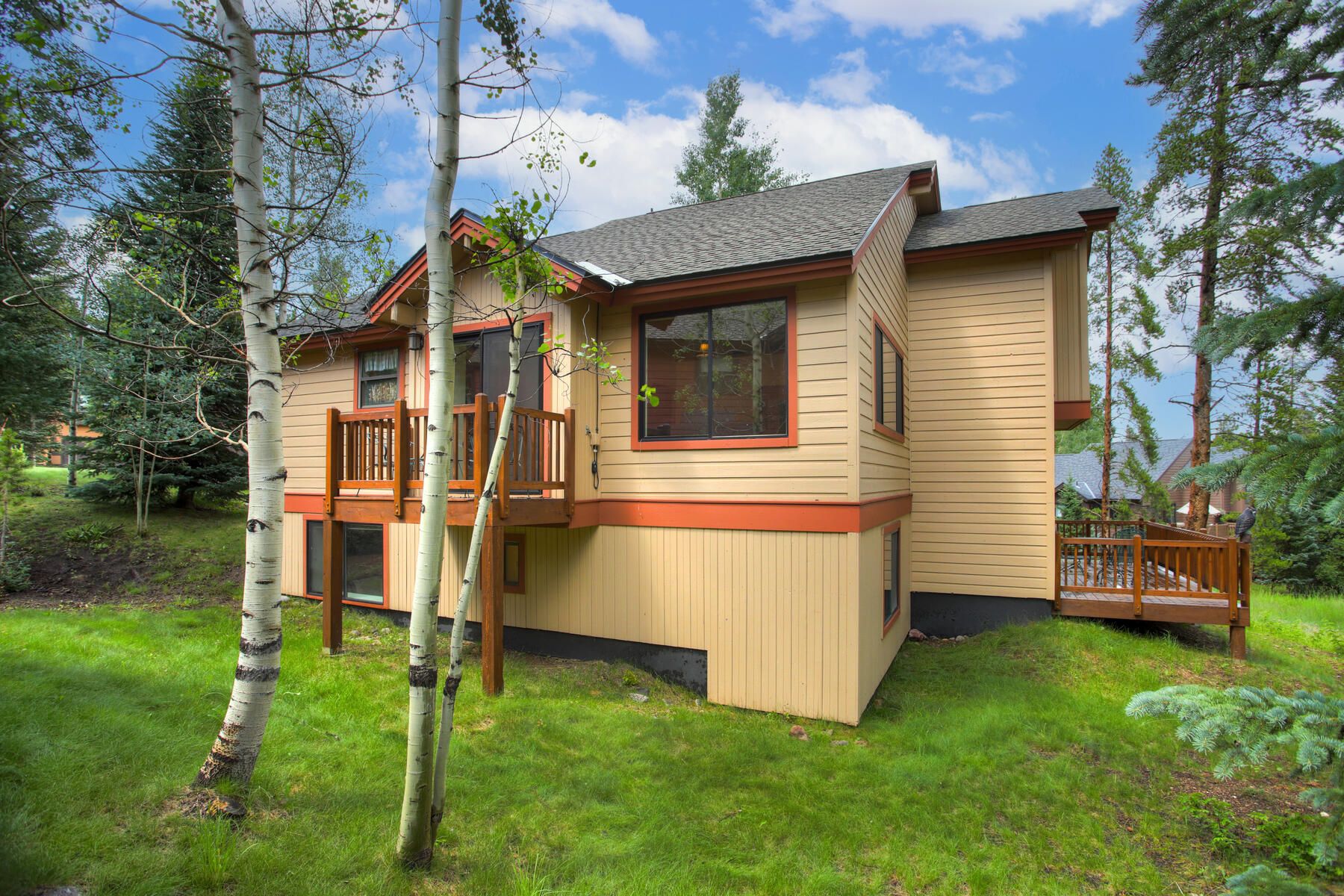 511 Park Forest Drive 