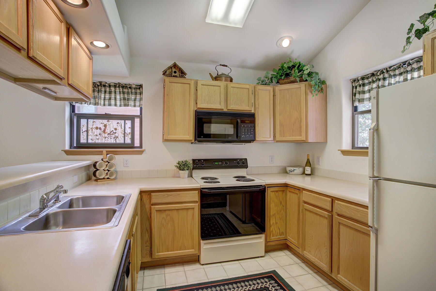 511 Park Forest Drive 