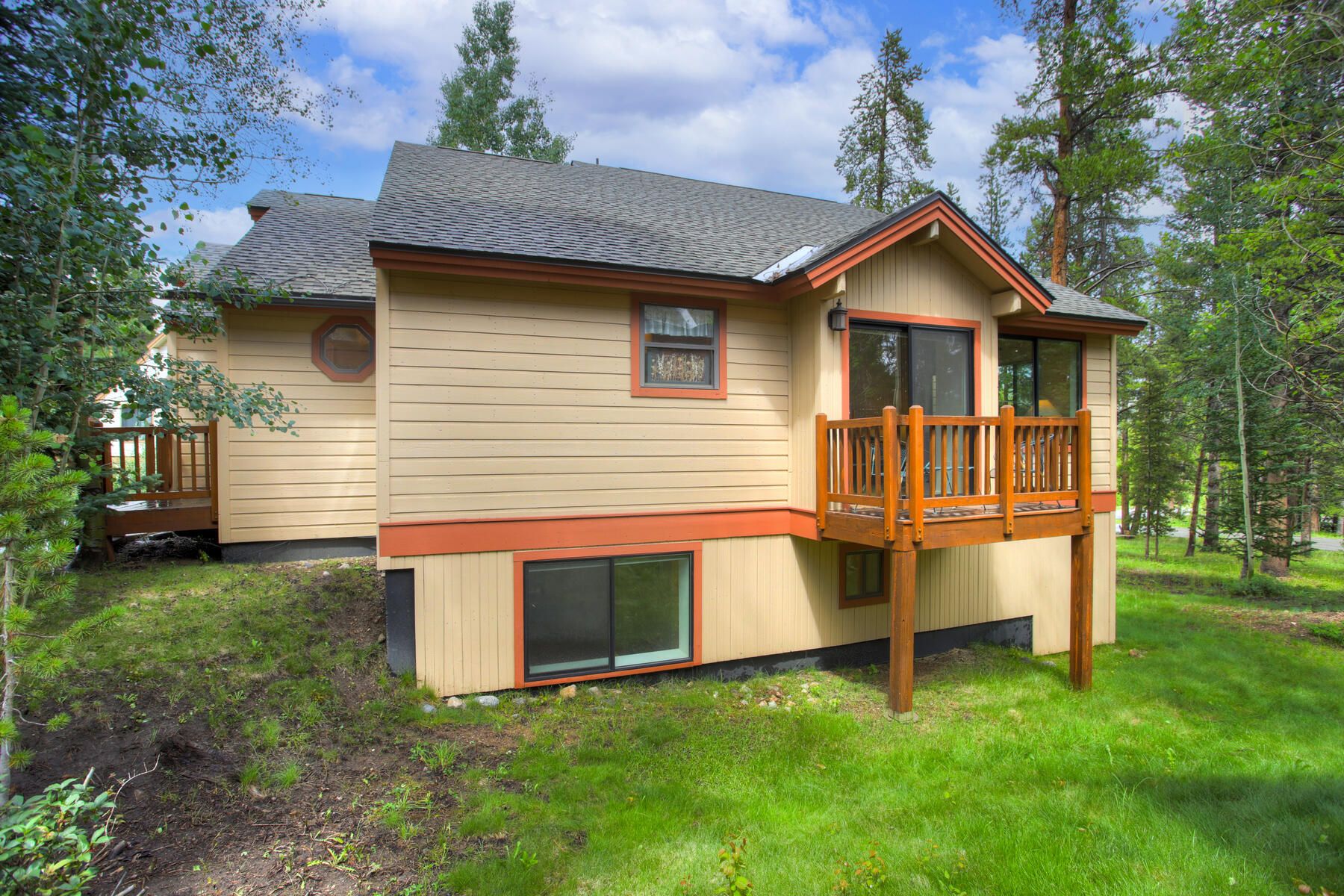511 Park Forest Drive 