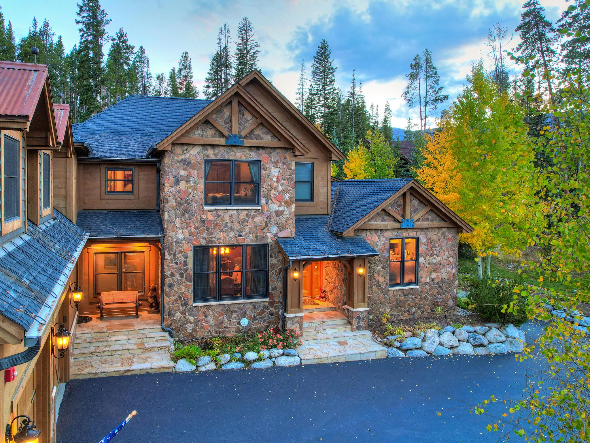 1240 Highlands Drive 