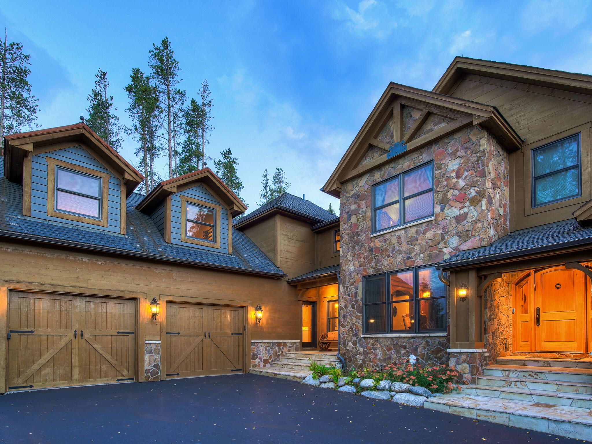 1240 Highlands Drive 