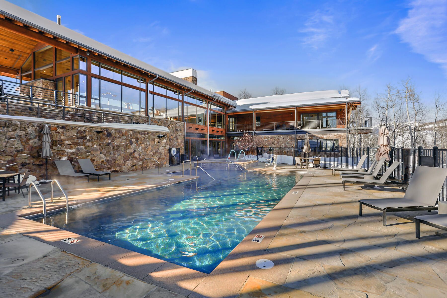 28 West Benjamin Lane