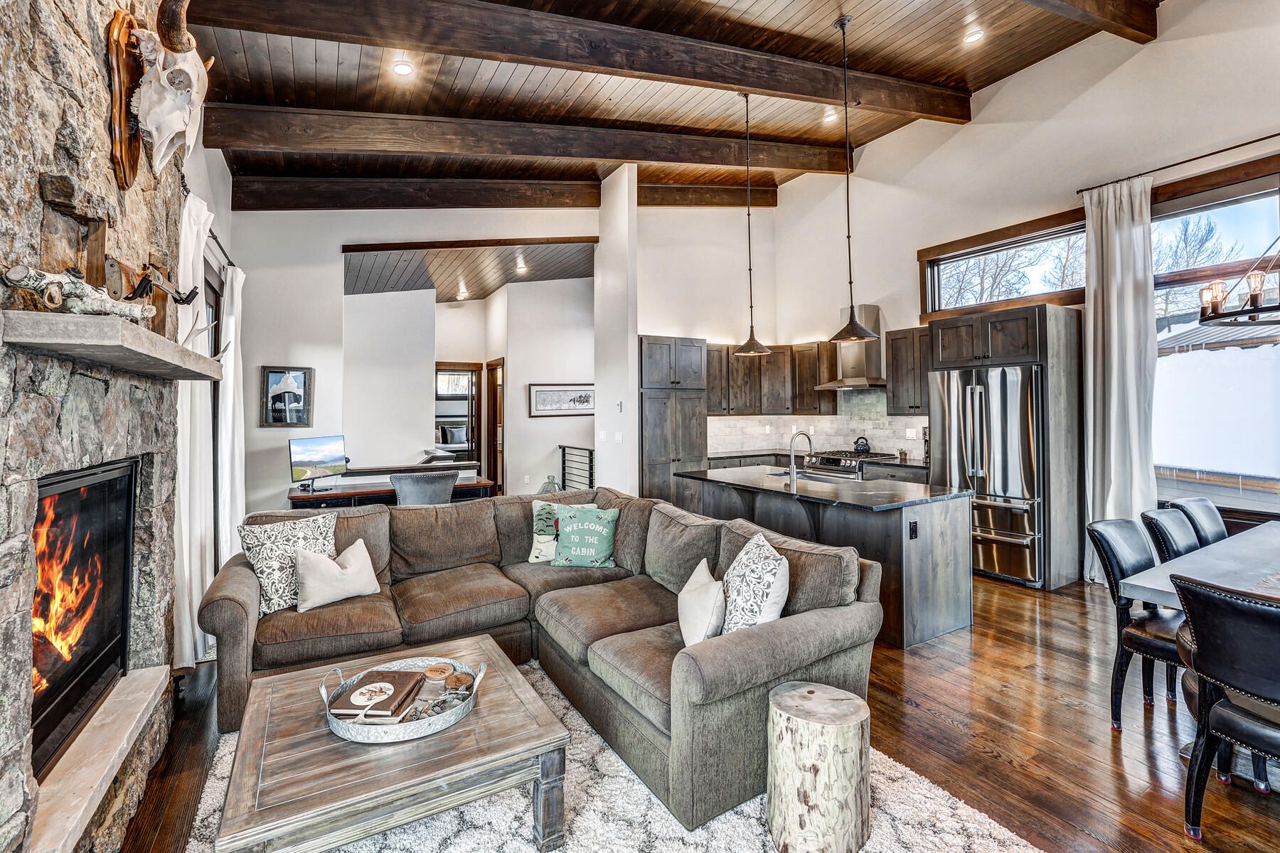 28 West Benjamin Lane