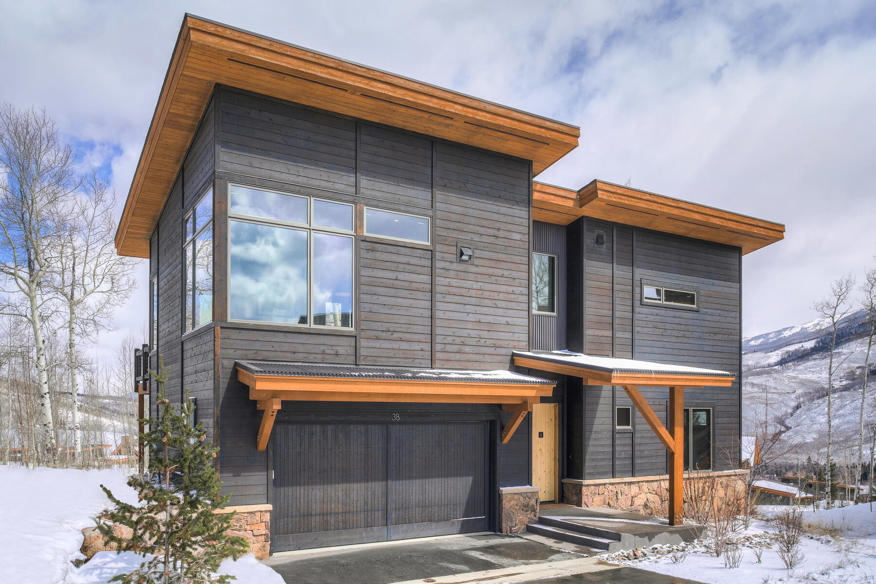 38 W Benjamin Way 