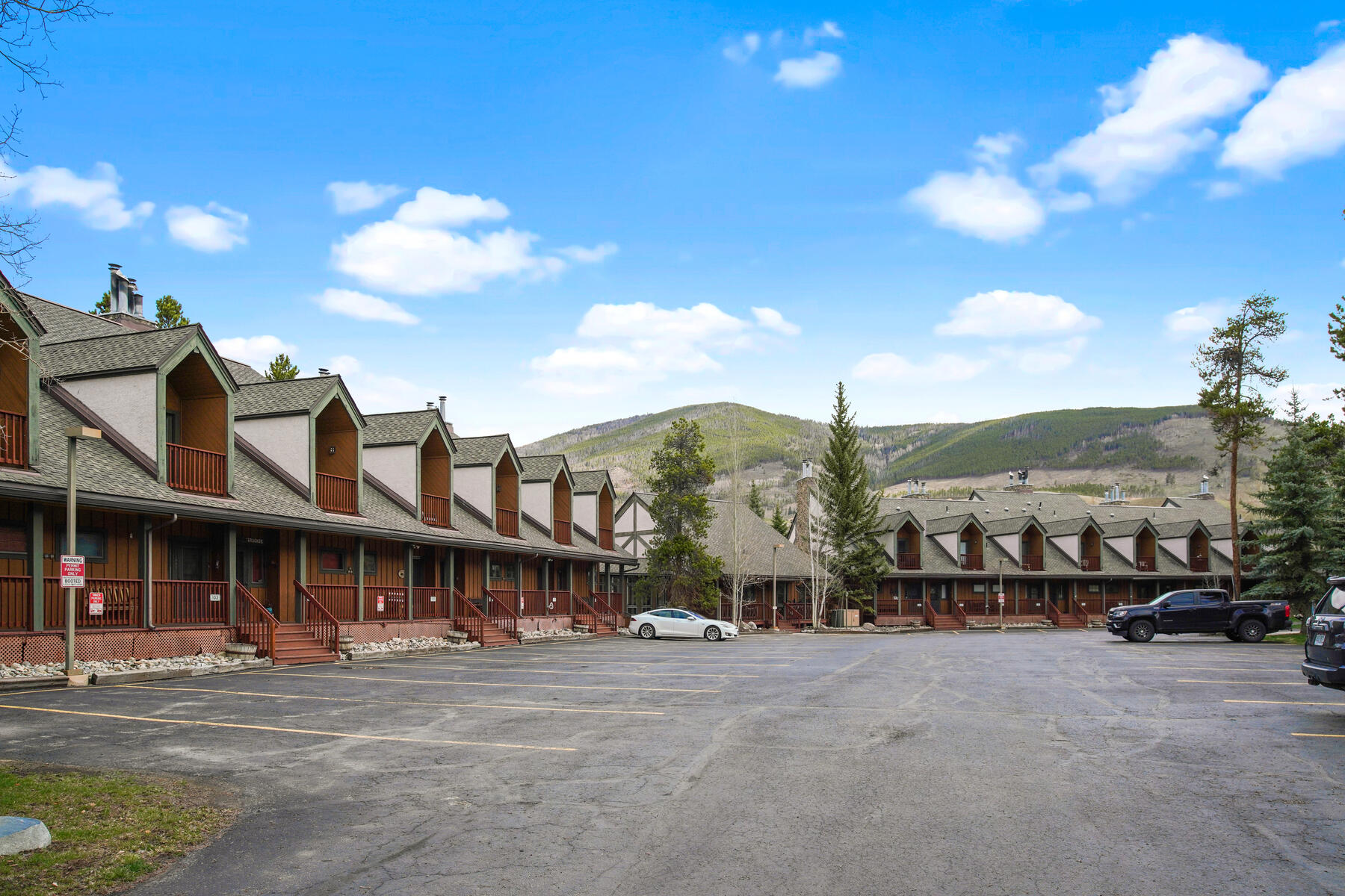 27 Tally Ho Ct Unit# 105