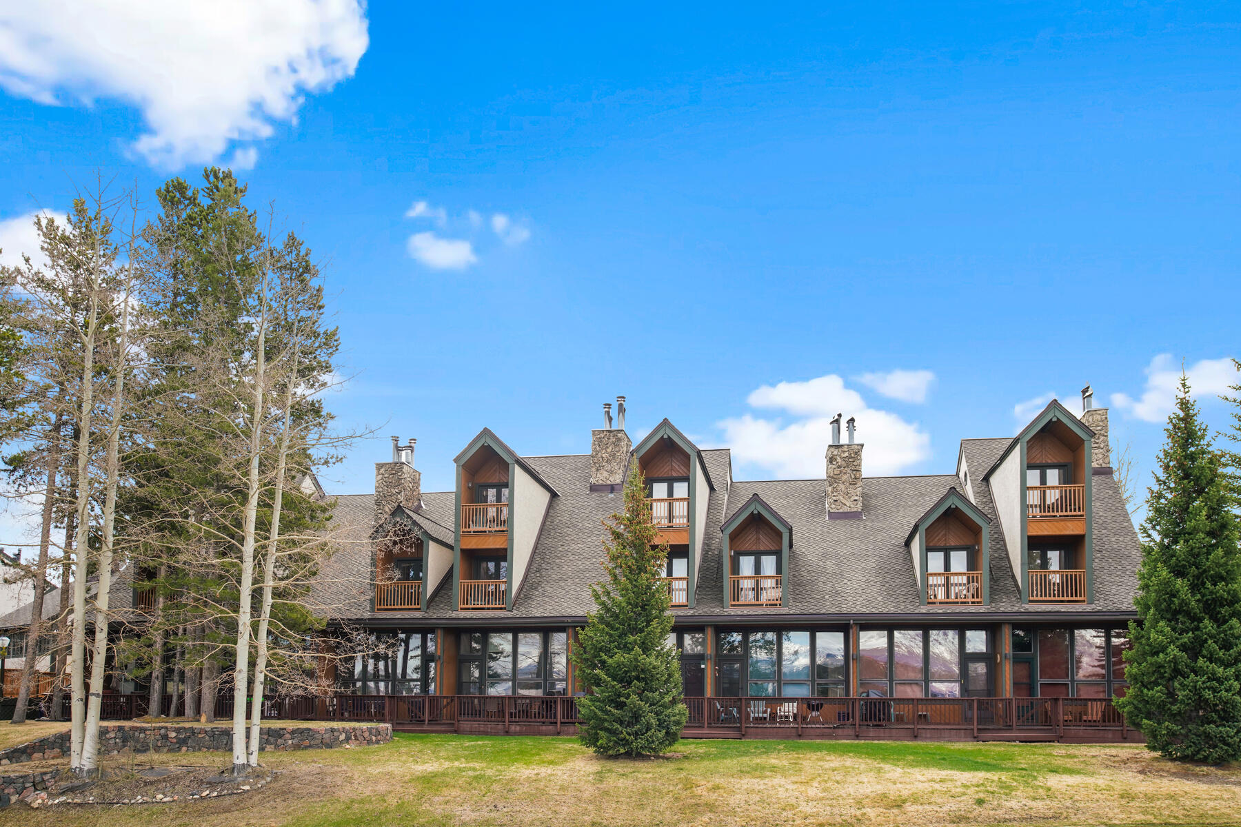 27 Tally Ho Ct Unit# 105