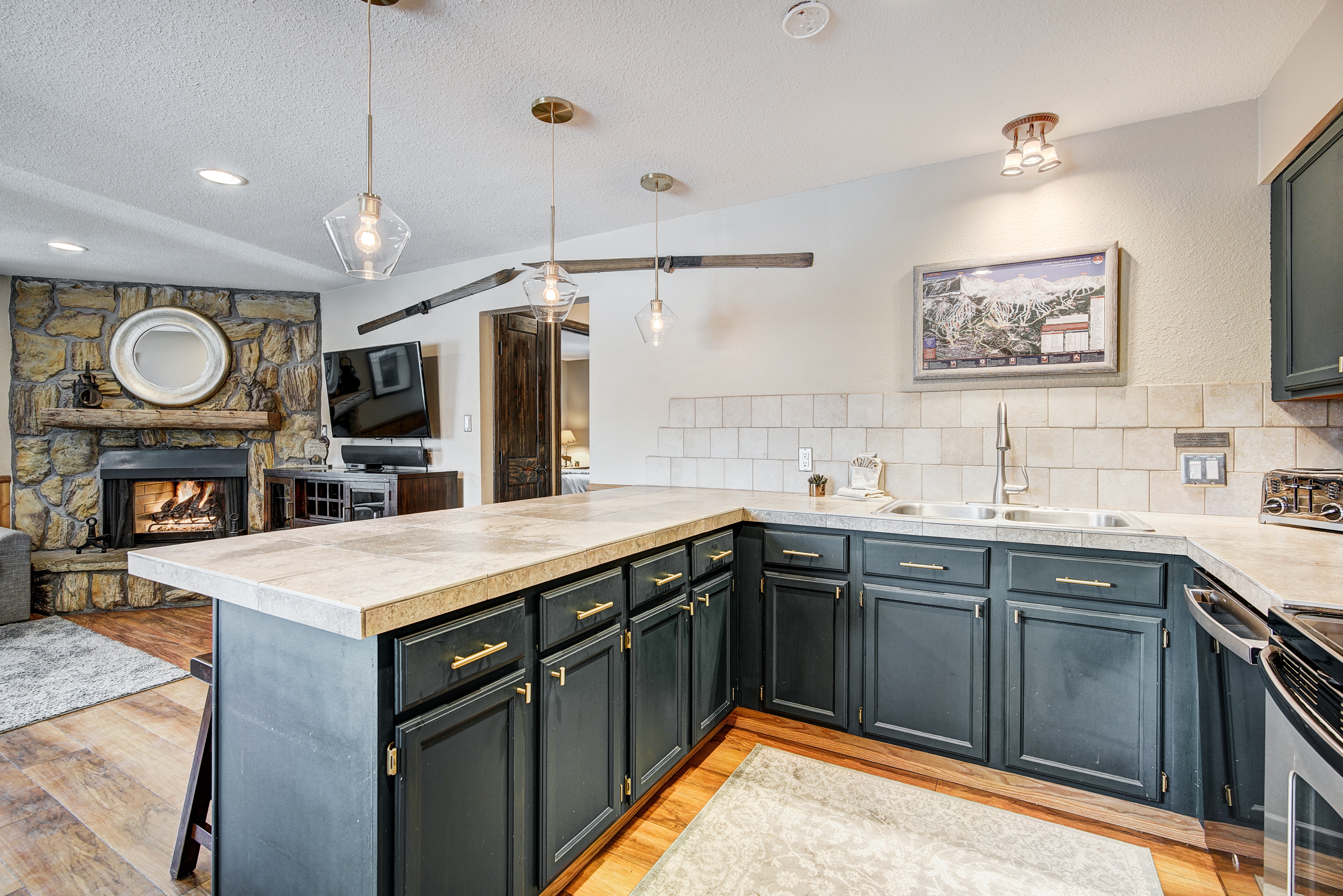 412 S Main Street Unit# 1B1