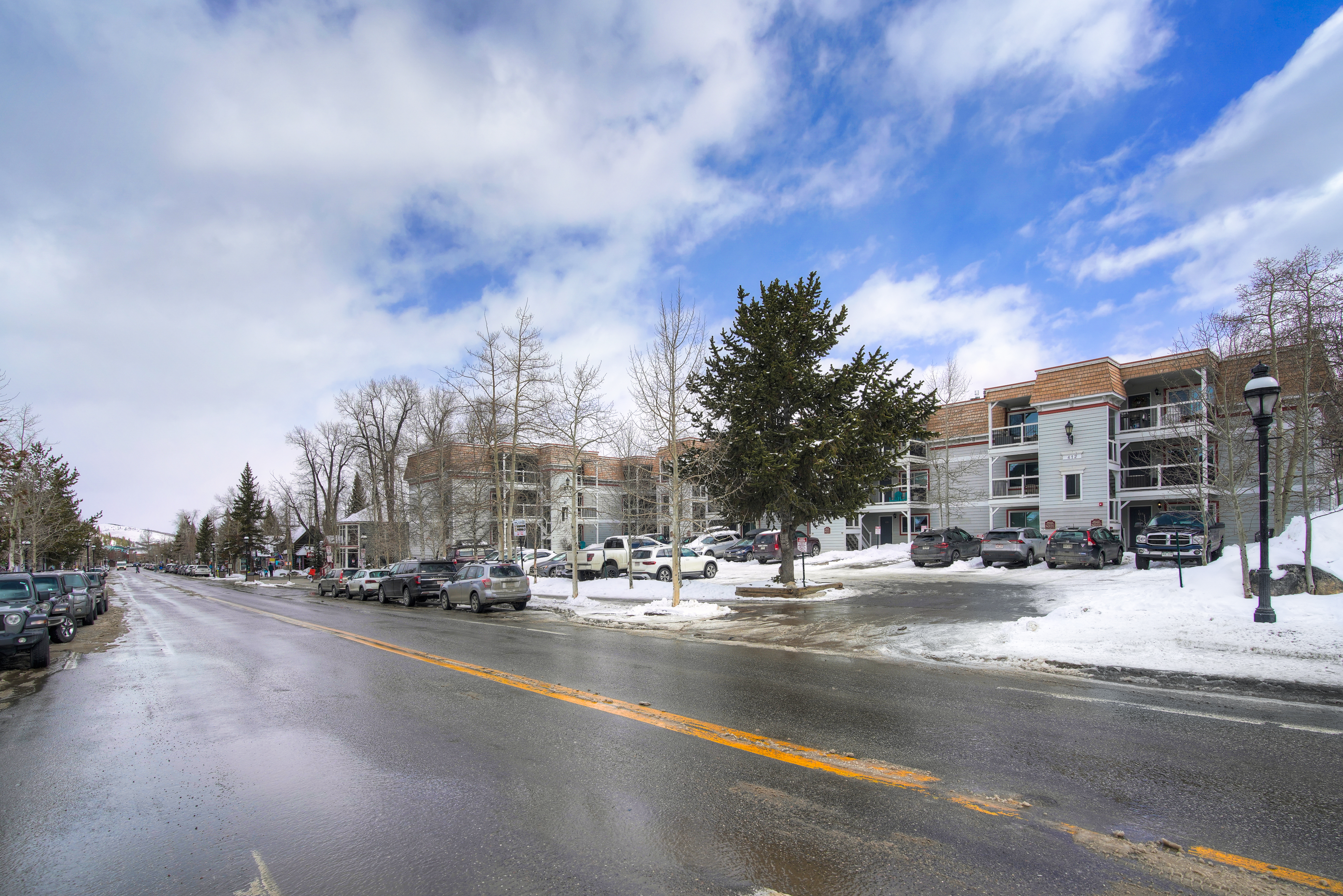 412 S Main Street Unit# 1B1