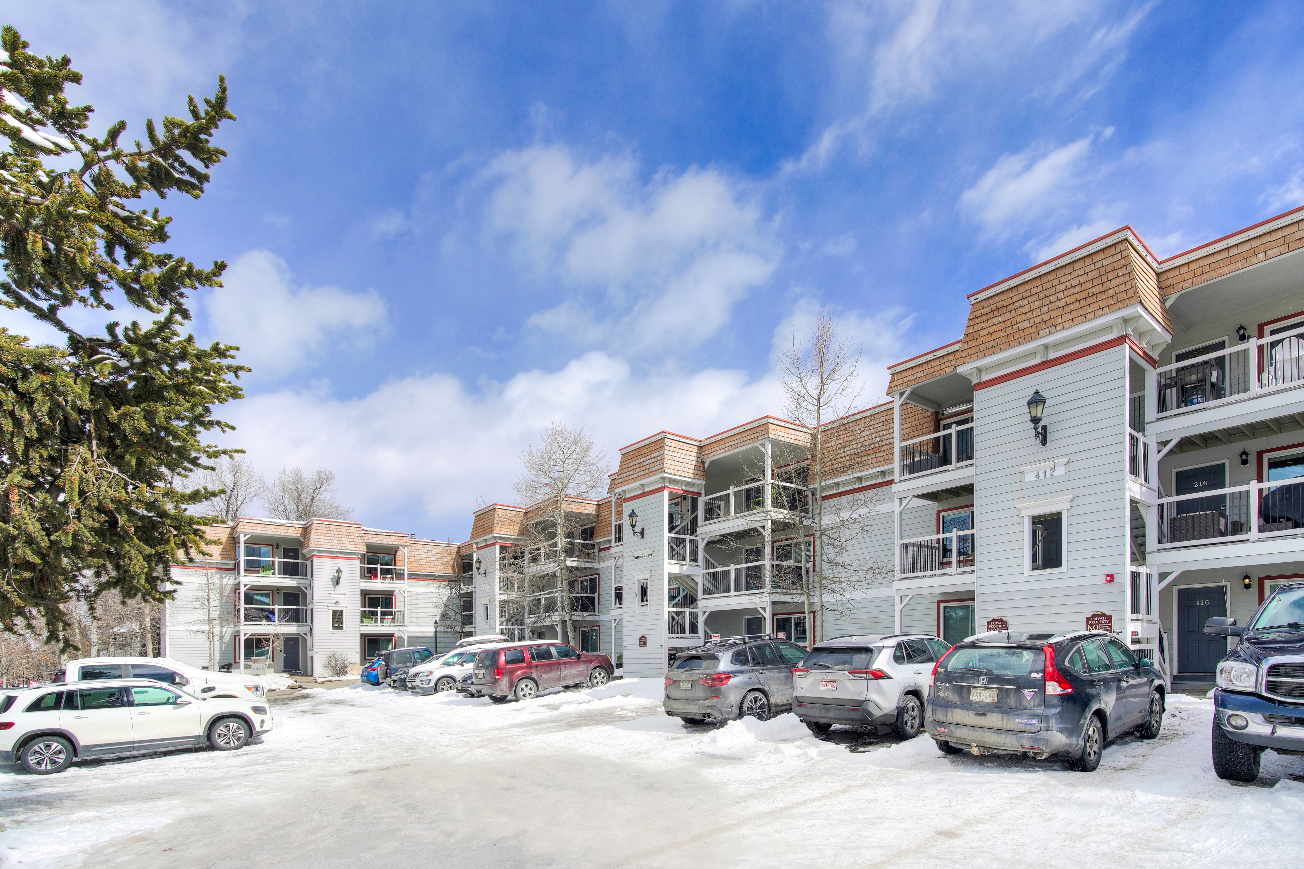 412 S Main Street Unit# 1B1