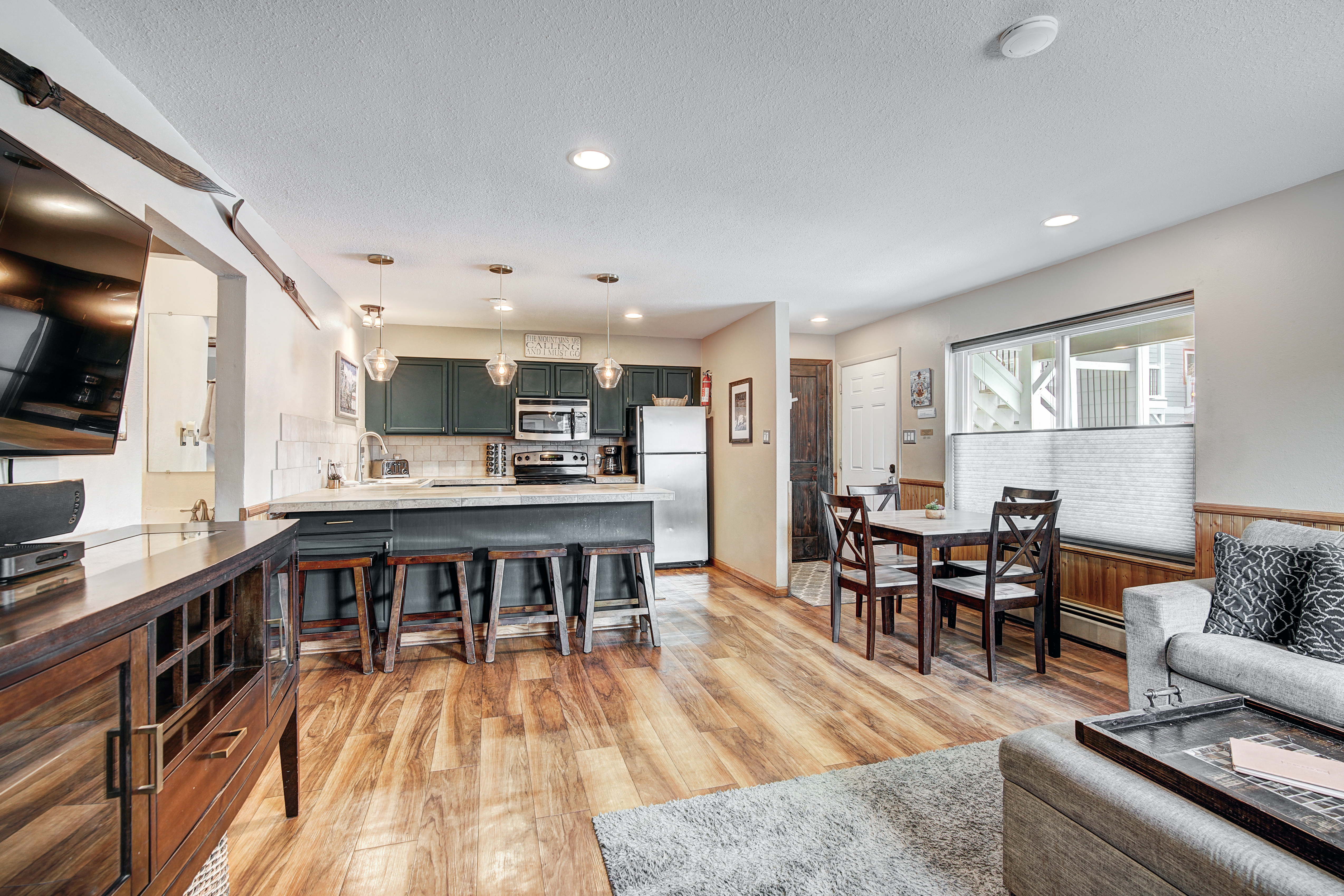 412 S Main Street Unit# 1B1