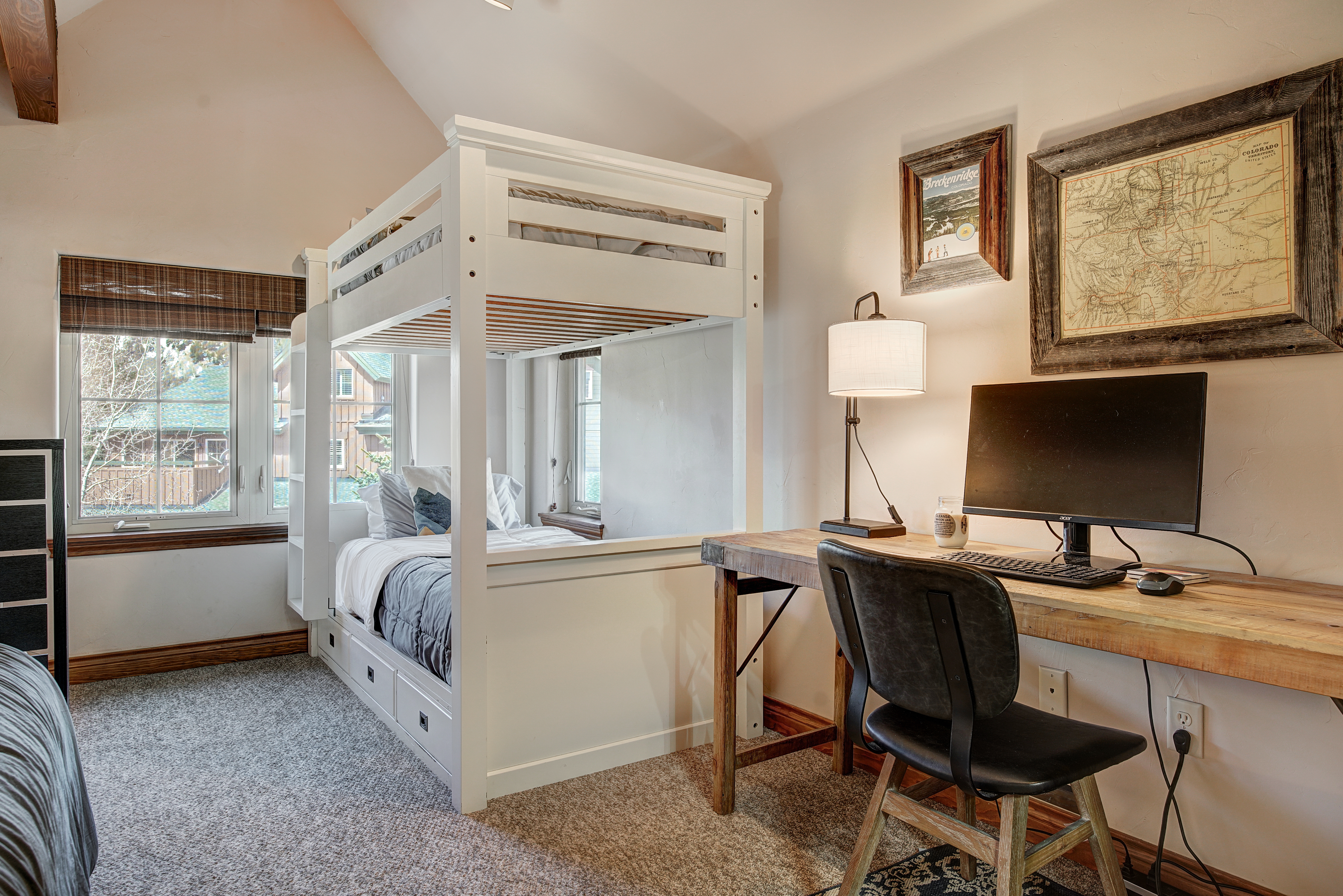 801 Lakepoint Drive Unit# B16