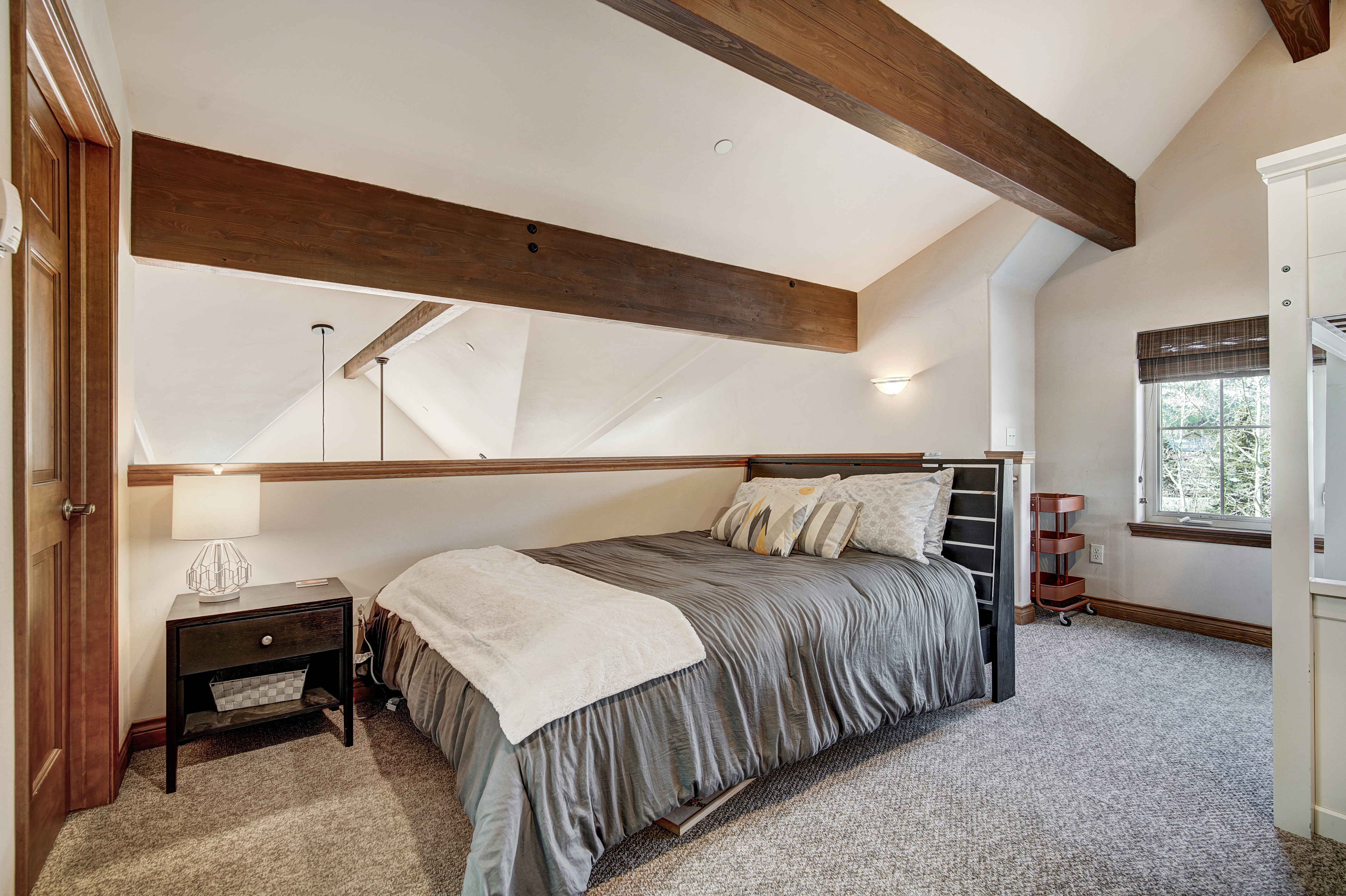 801 Lakepoint Drive Unit# B16