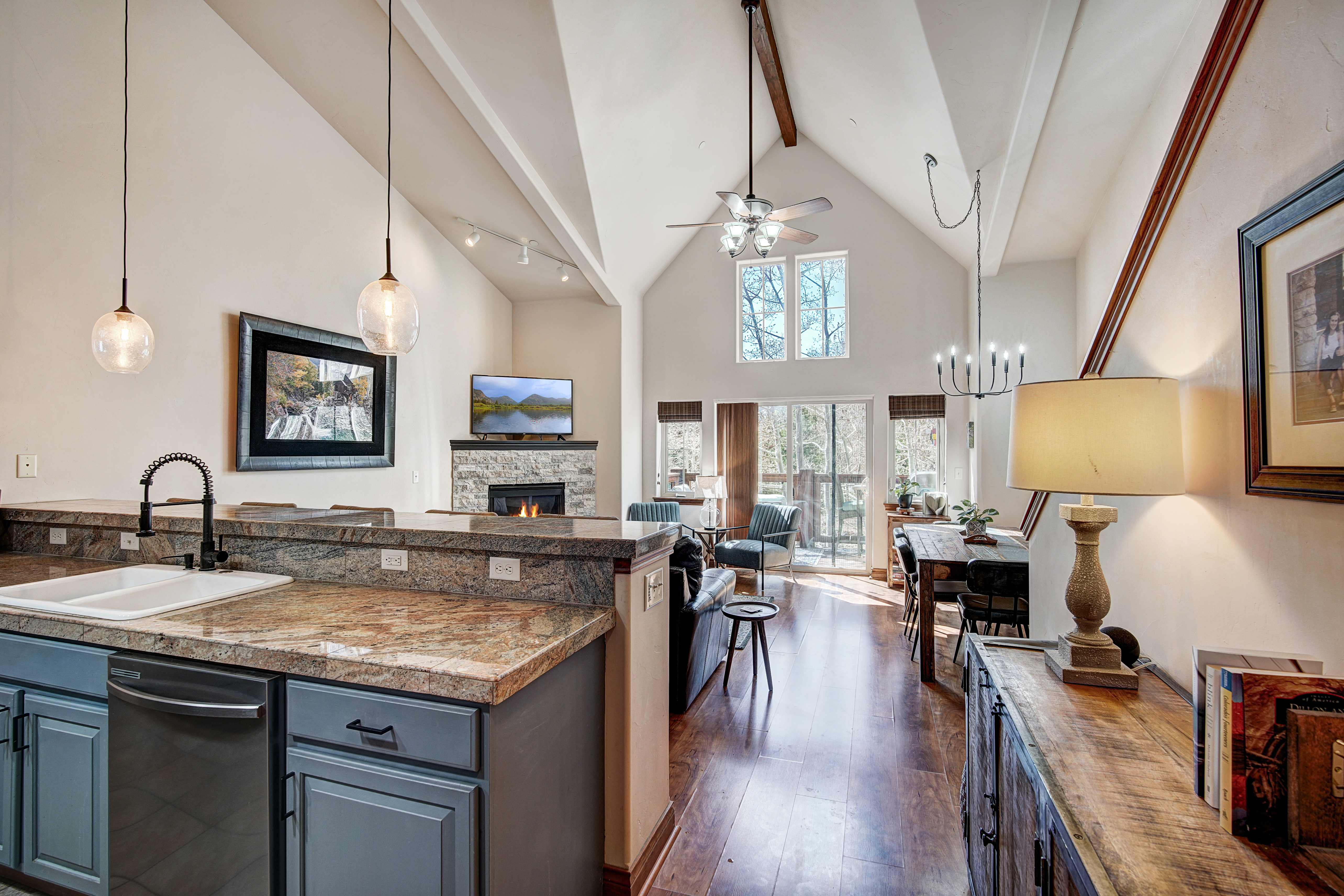 801 Lakepoint Drive Unit# B16