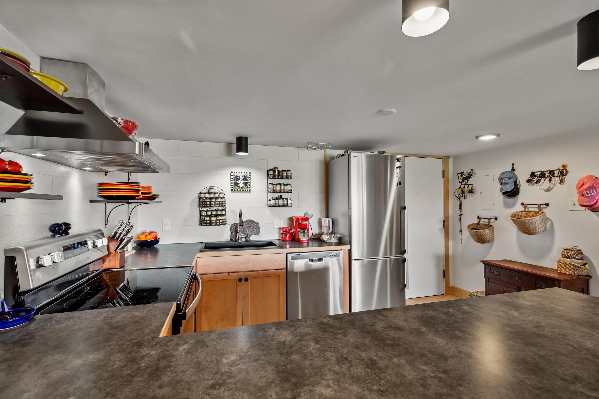 465 Tamarack Drive Unit# B214