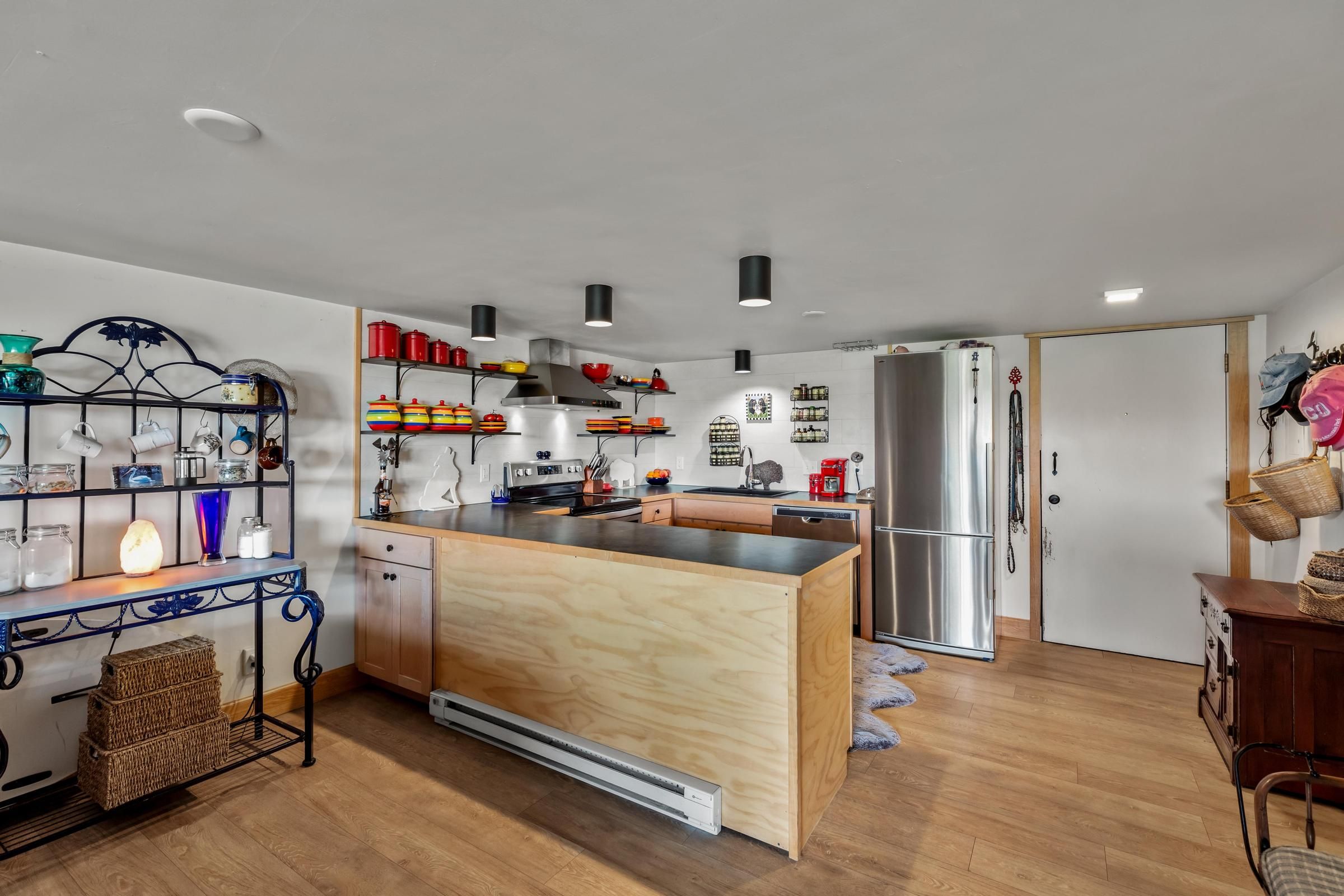 465 Tamarack Drive Unit# B214
