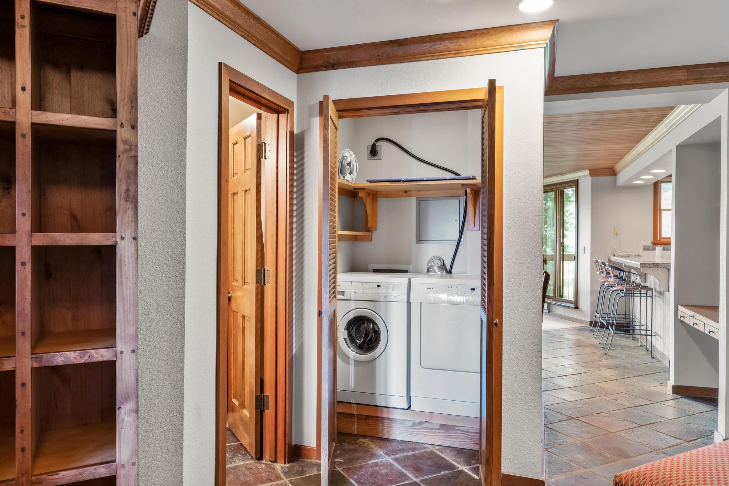 2306 Ski Trail Lane Unit# 121