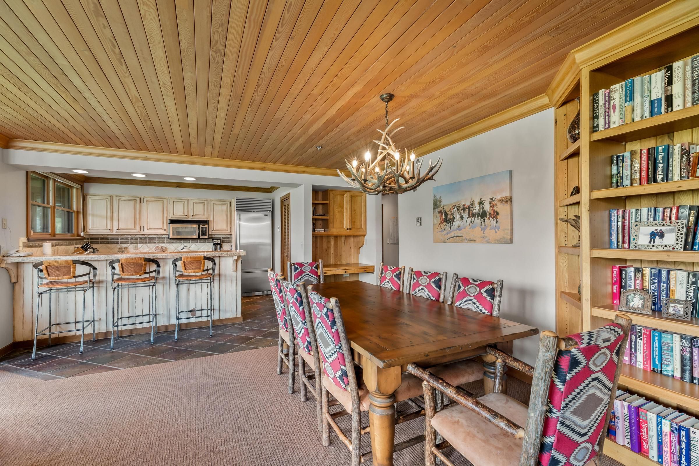 2306 Ski Trail Lane Unit# 121