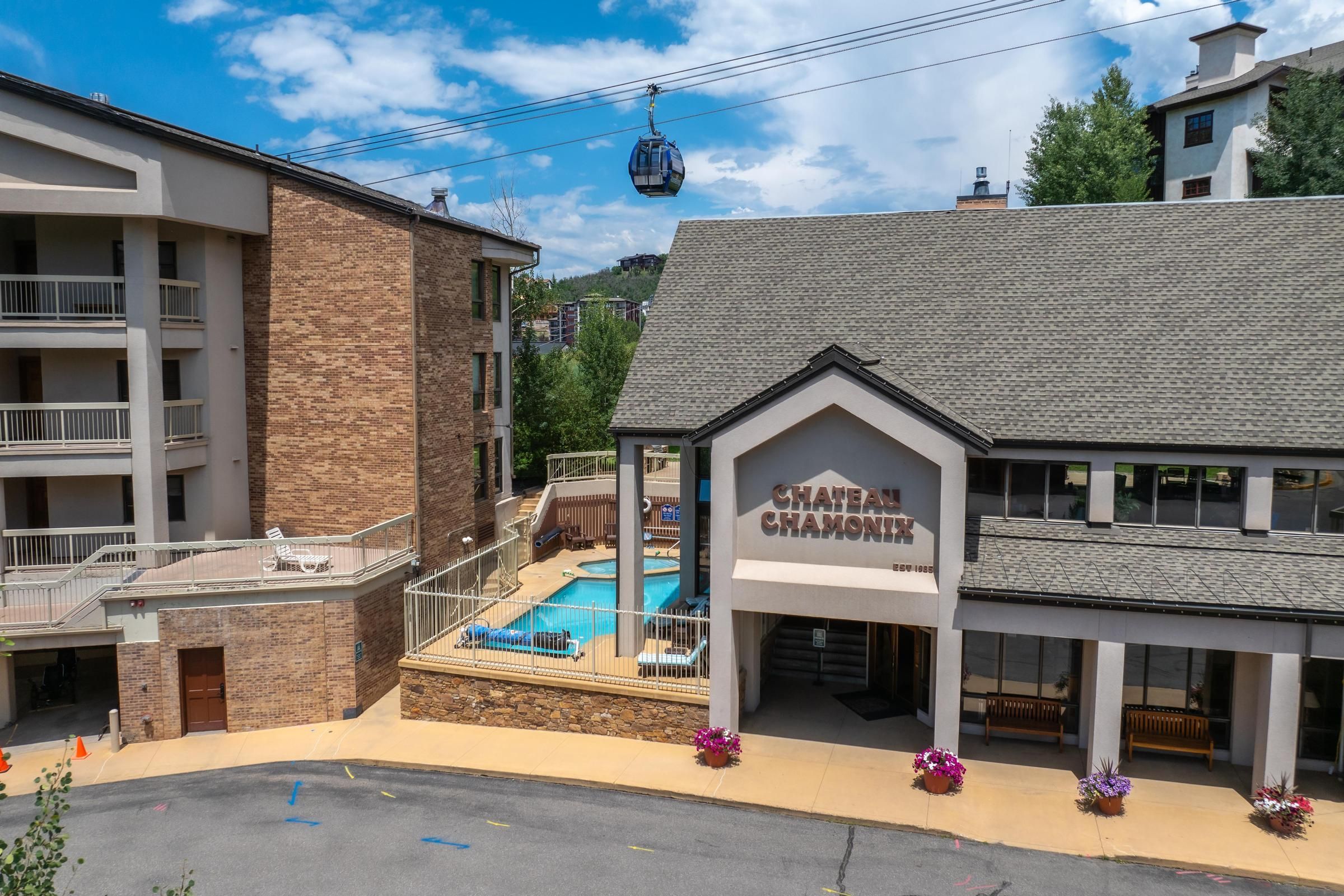2306 Ski Trail Lane Unit# 121