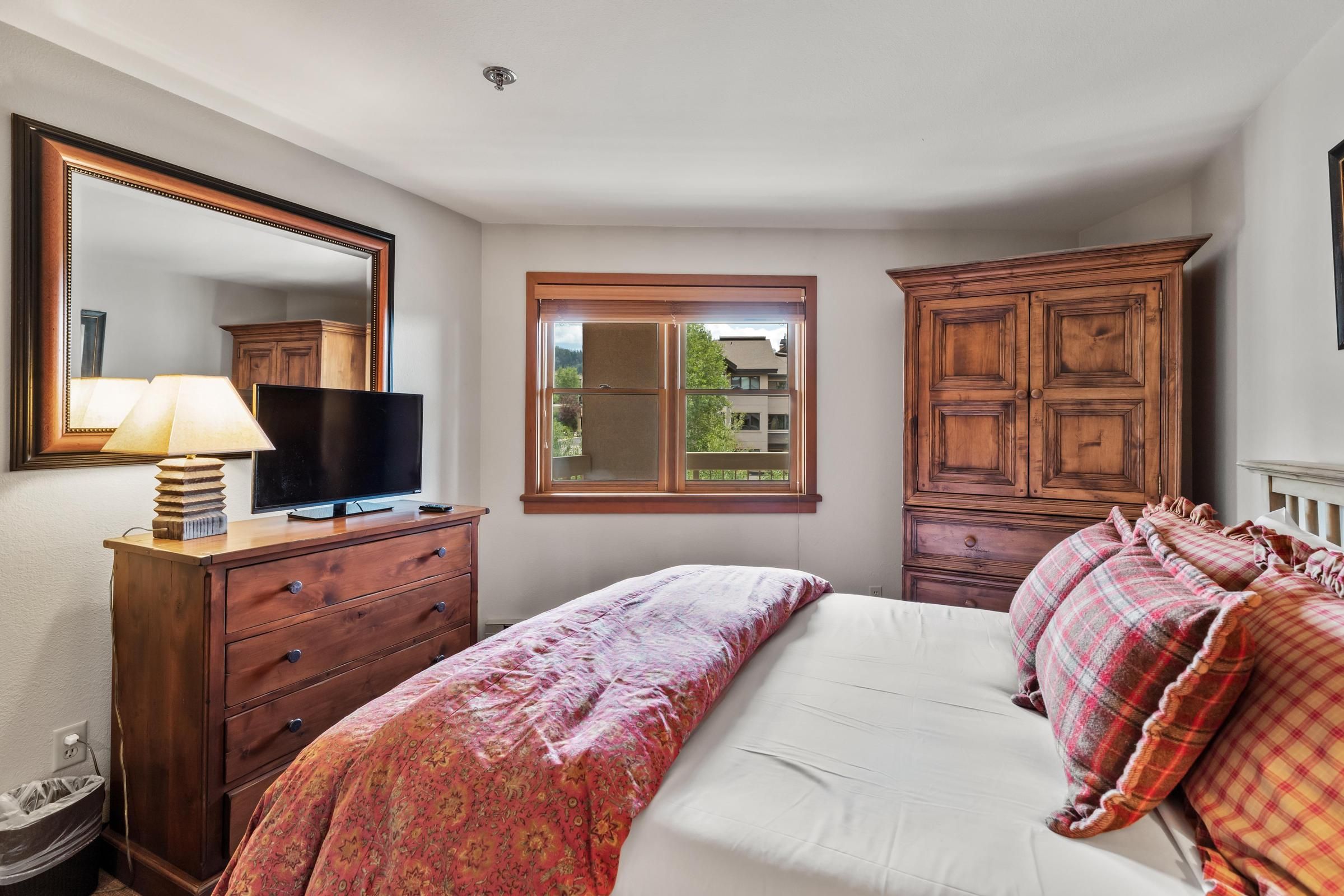 2306 Ski Trail Lane Unit# 121