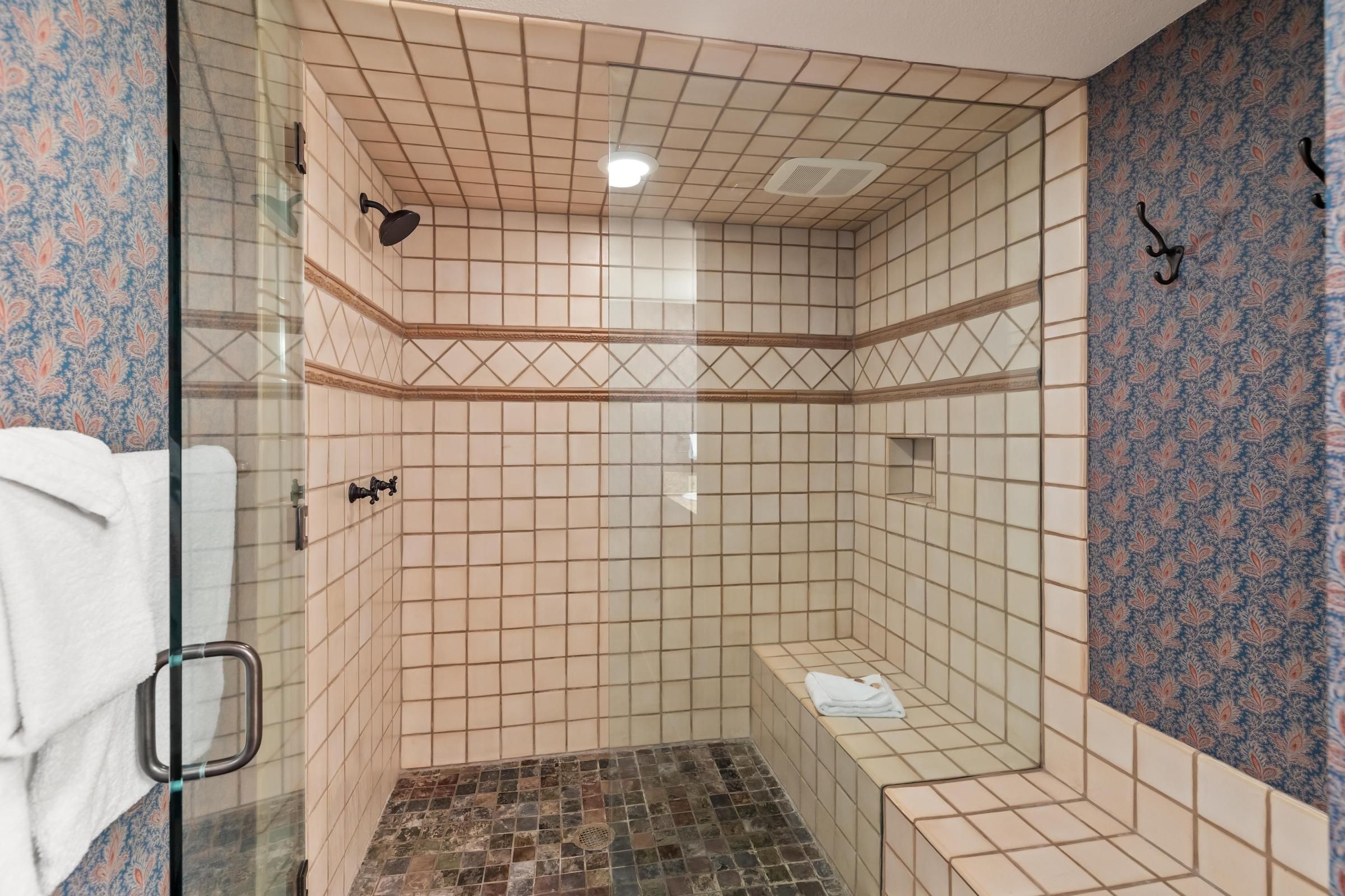 2306 Ski Trail Lane Unit# 121