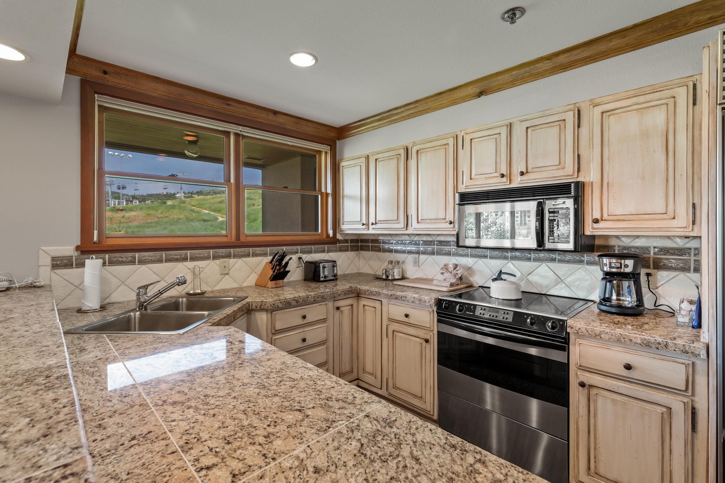 2306 Ski Trail Lane Unit# 121