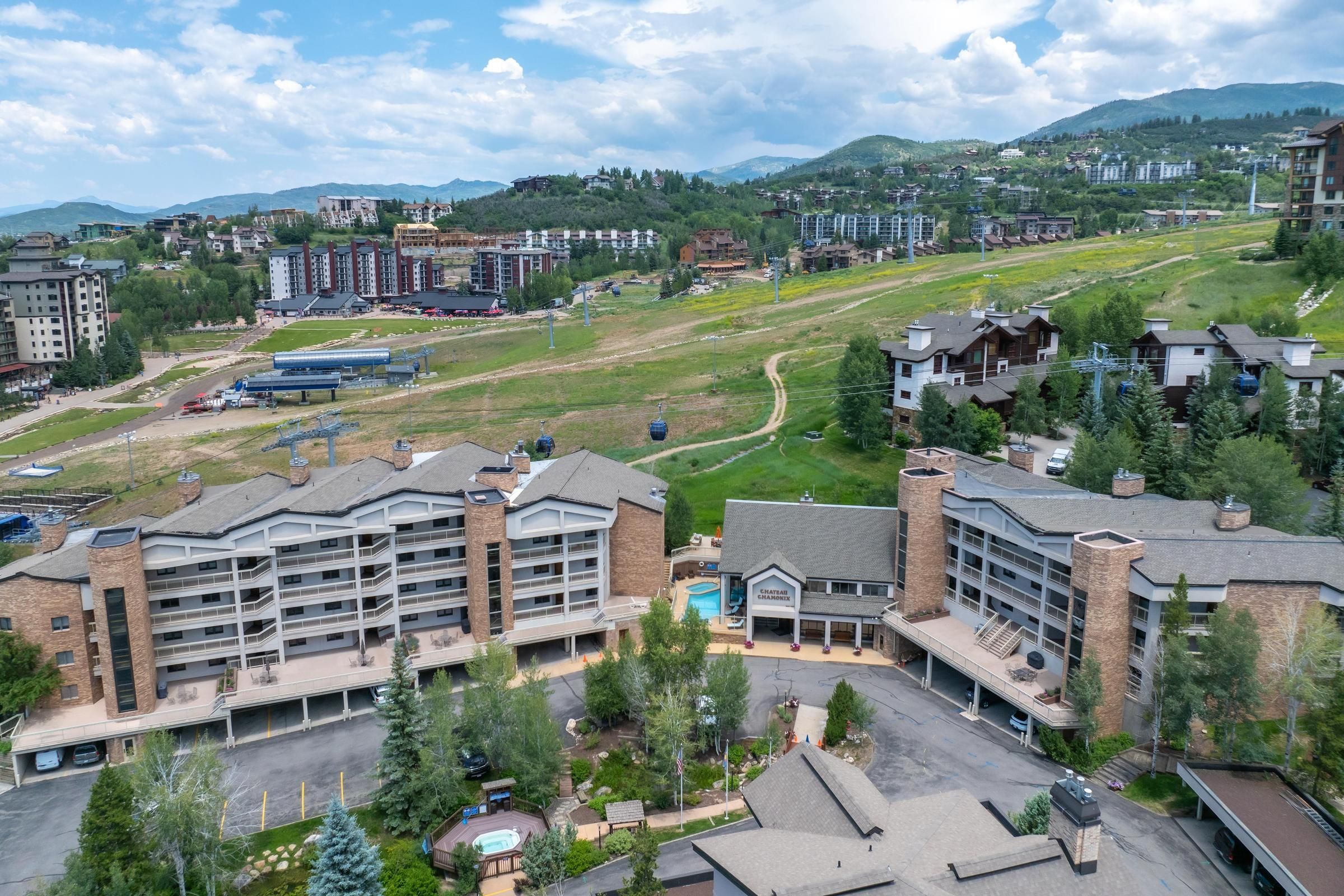 2306 Ski Trail Lane Unit# 121