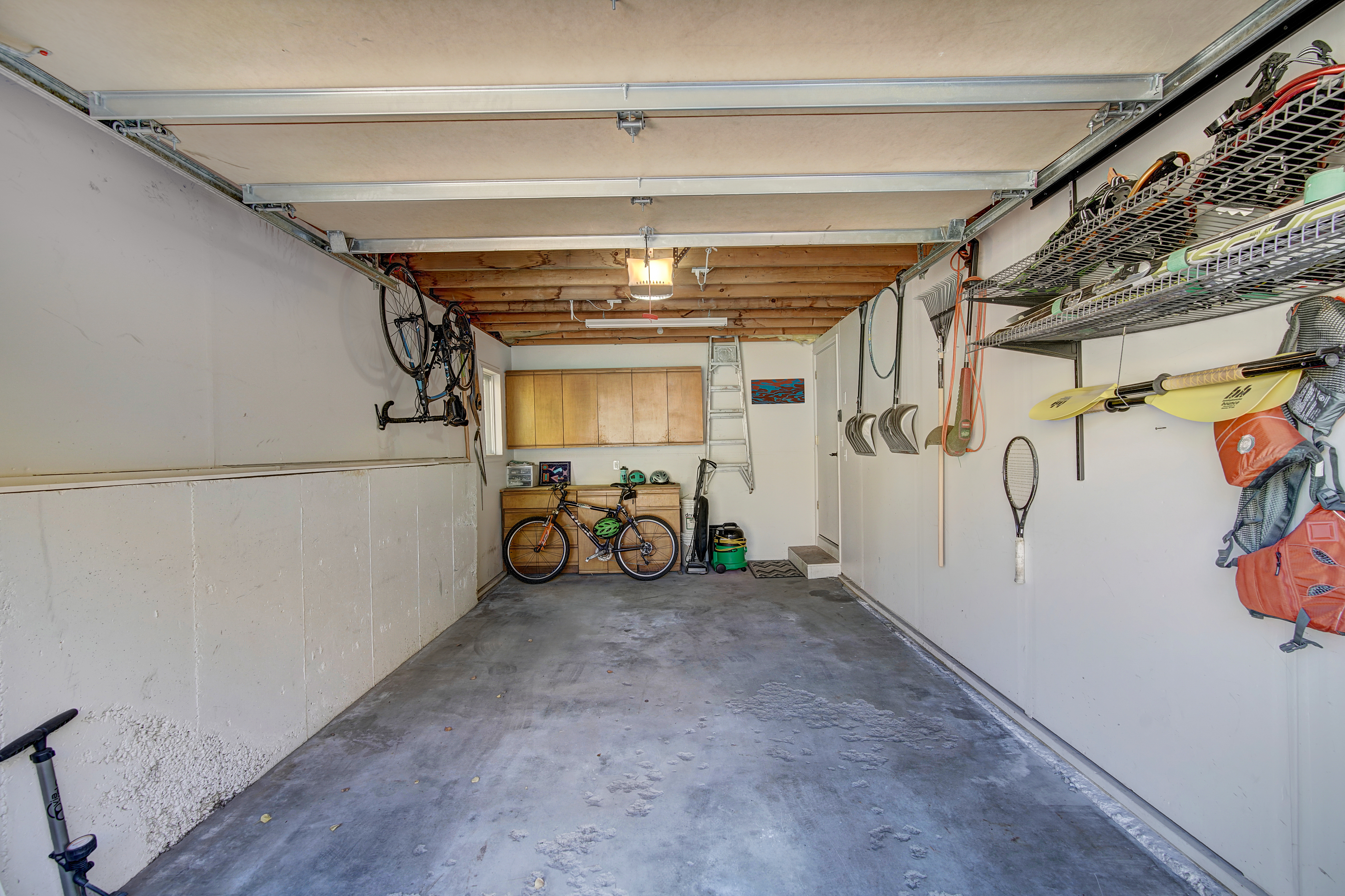 6 Larson Lane 