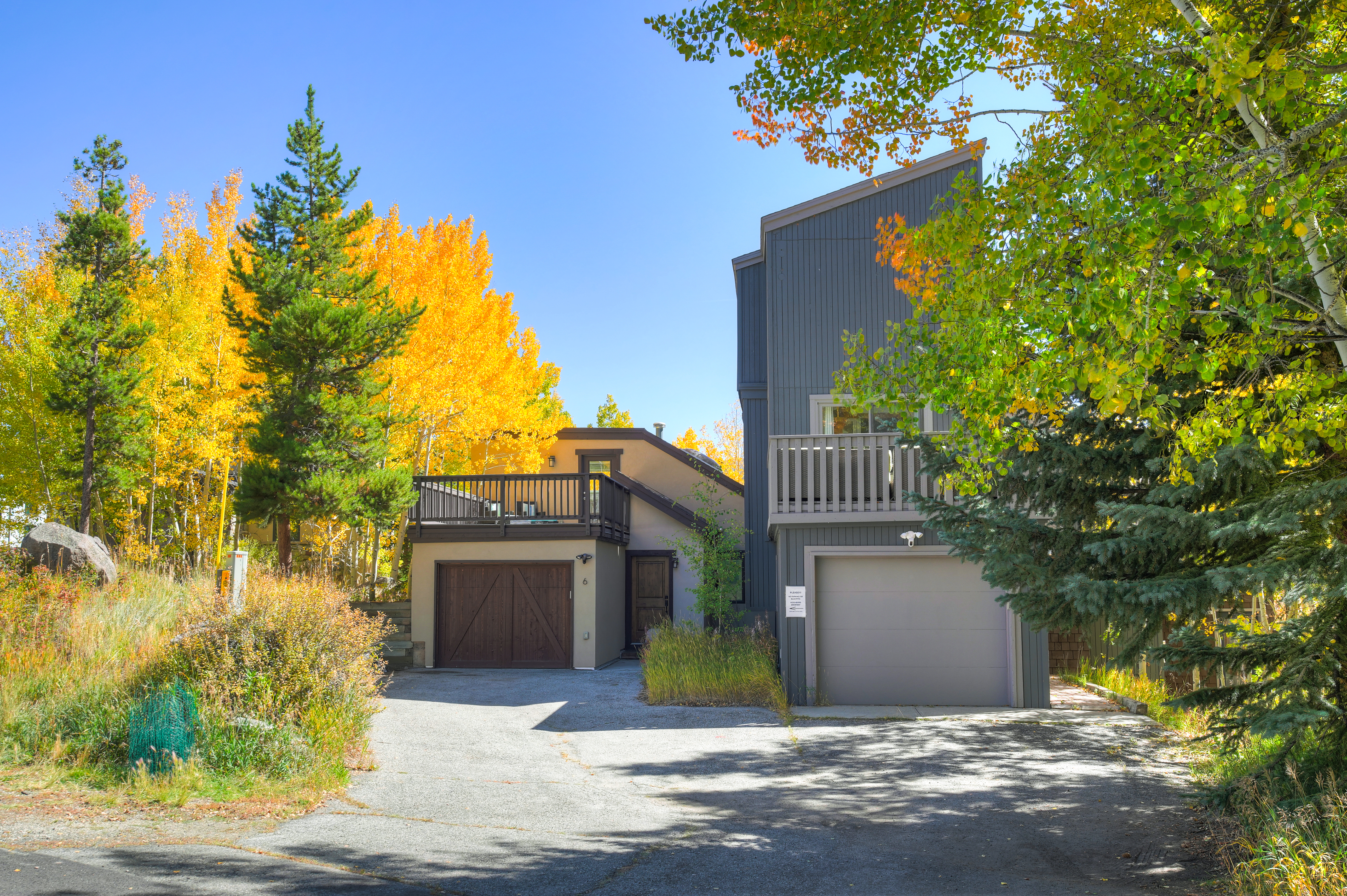 6 Larson Lane 