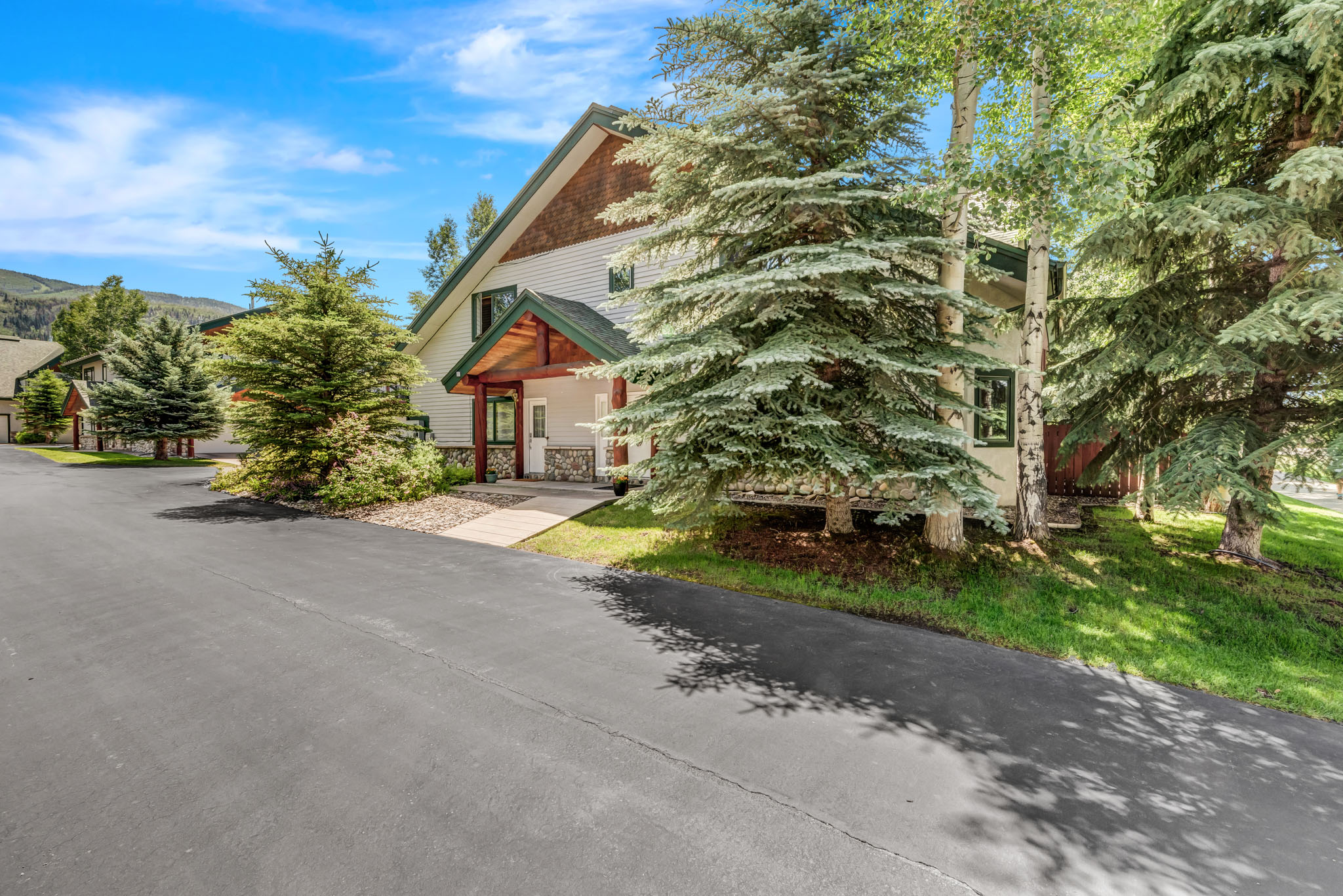 1551 Thistlebrook Lane Unit# 1551