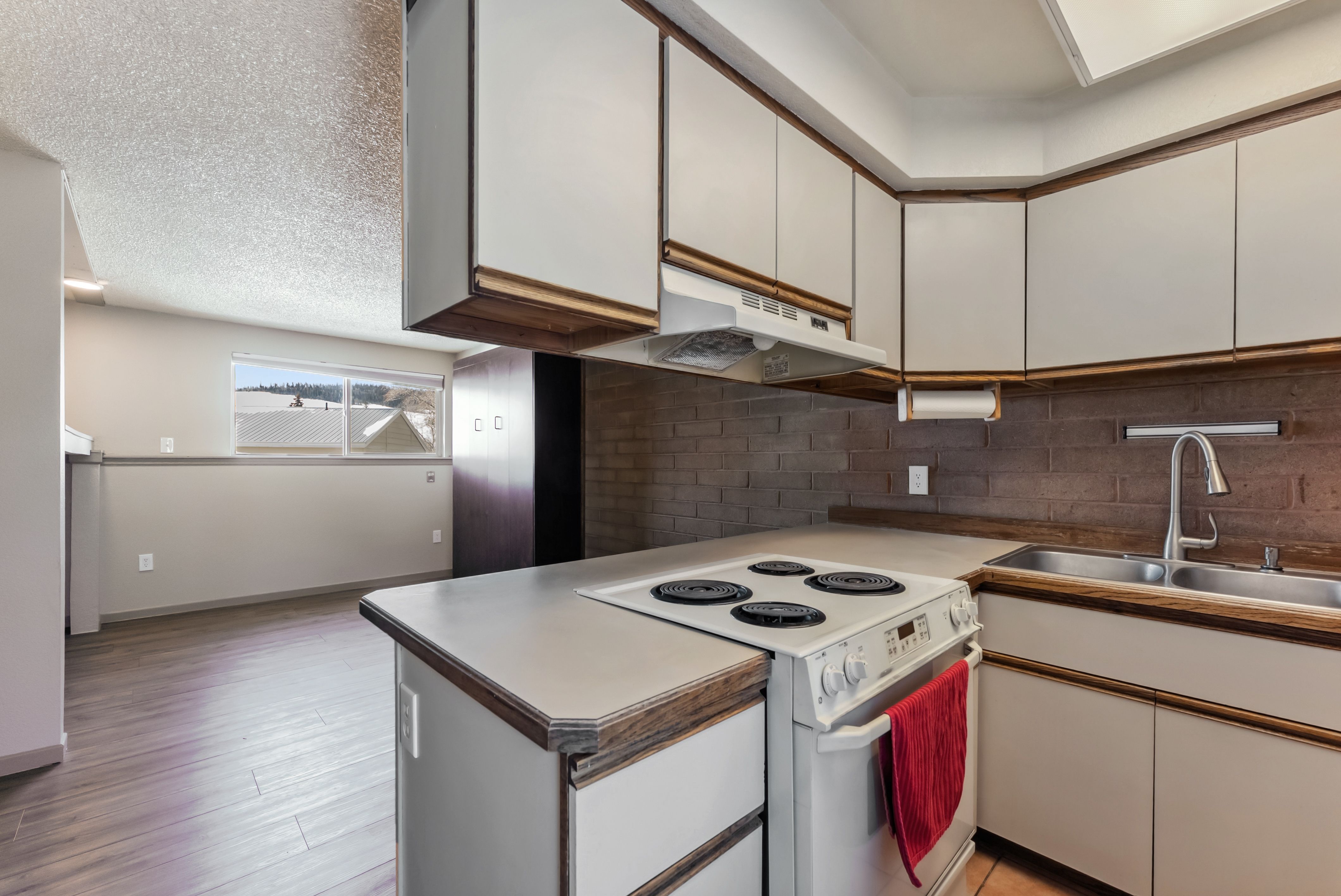 761 Rainbow Drive Unit# 761B