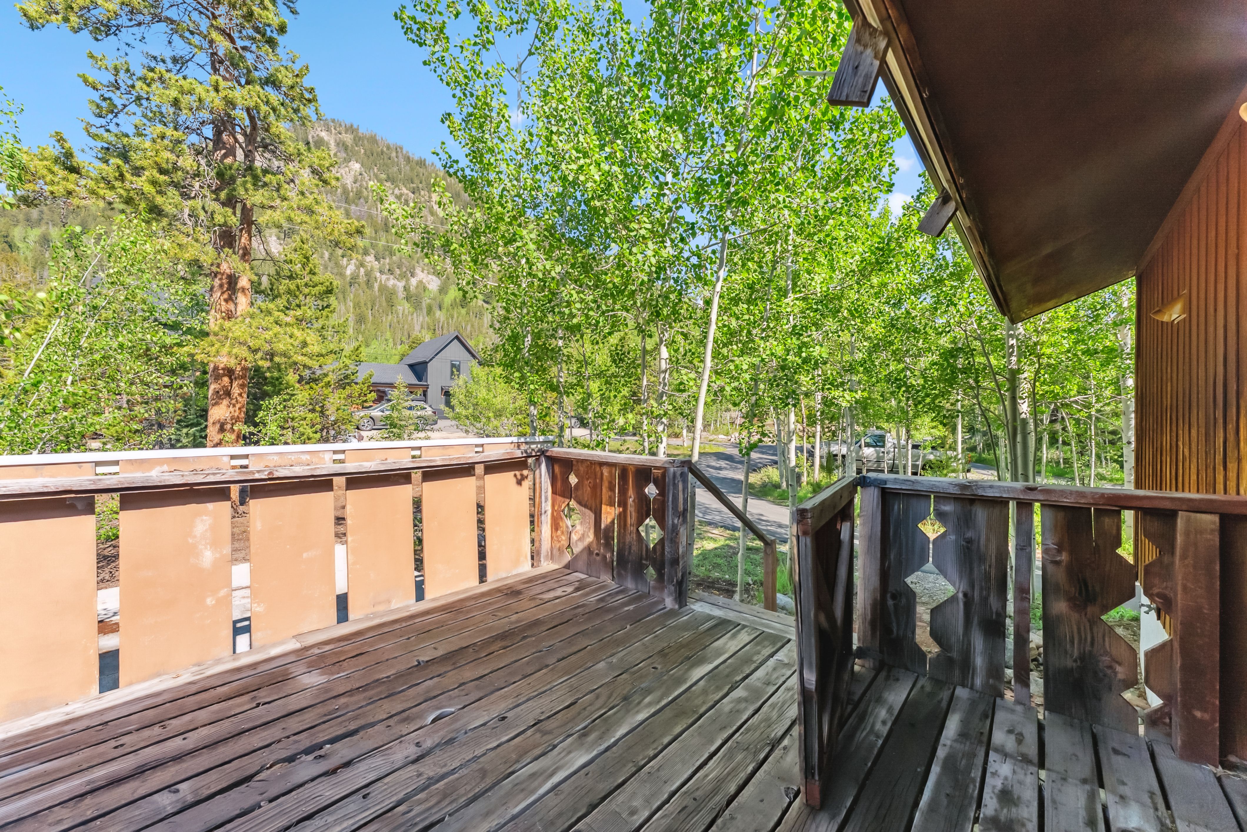 224 Highwood Terrace 