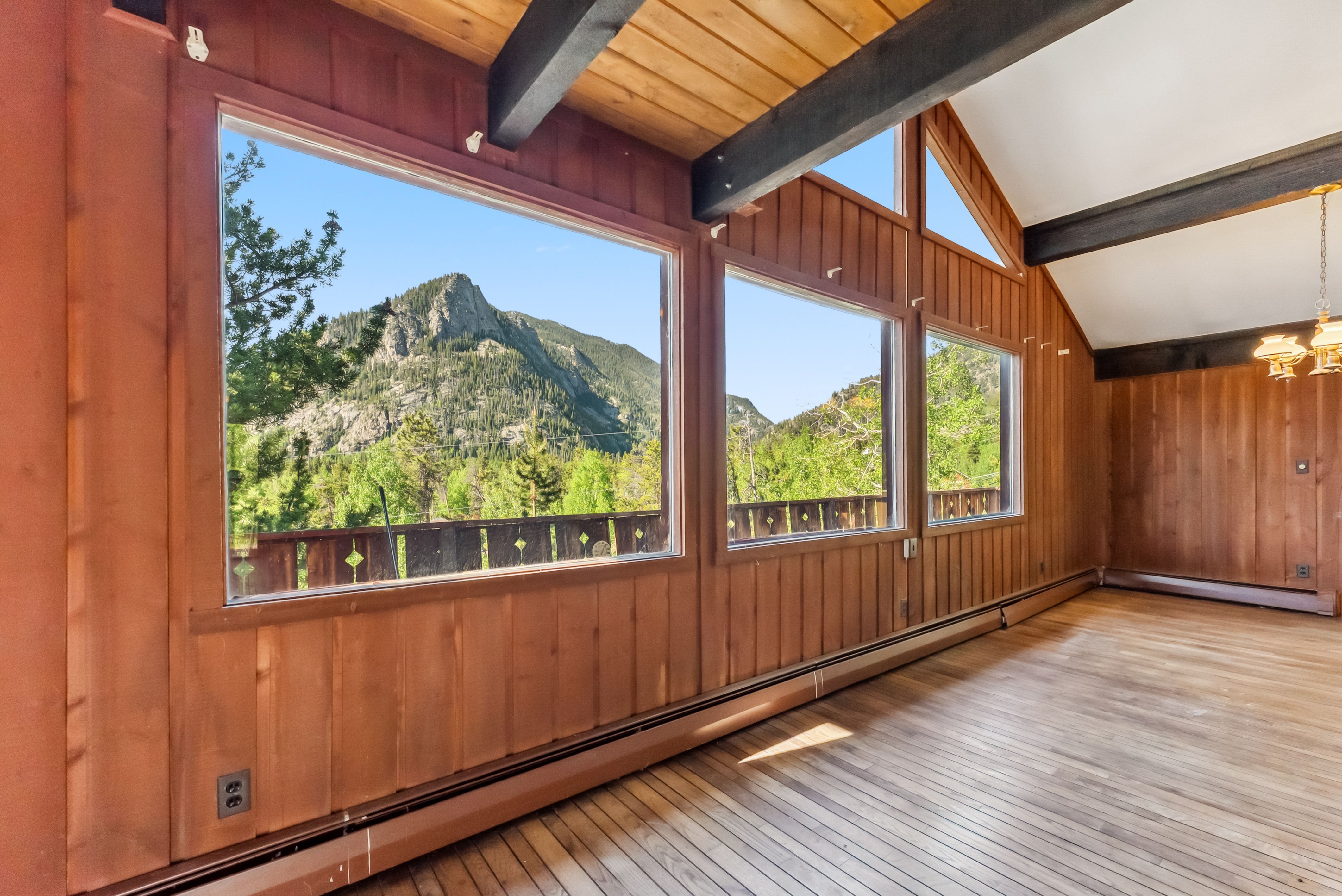 224 Highwood Terrace 