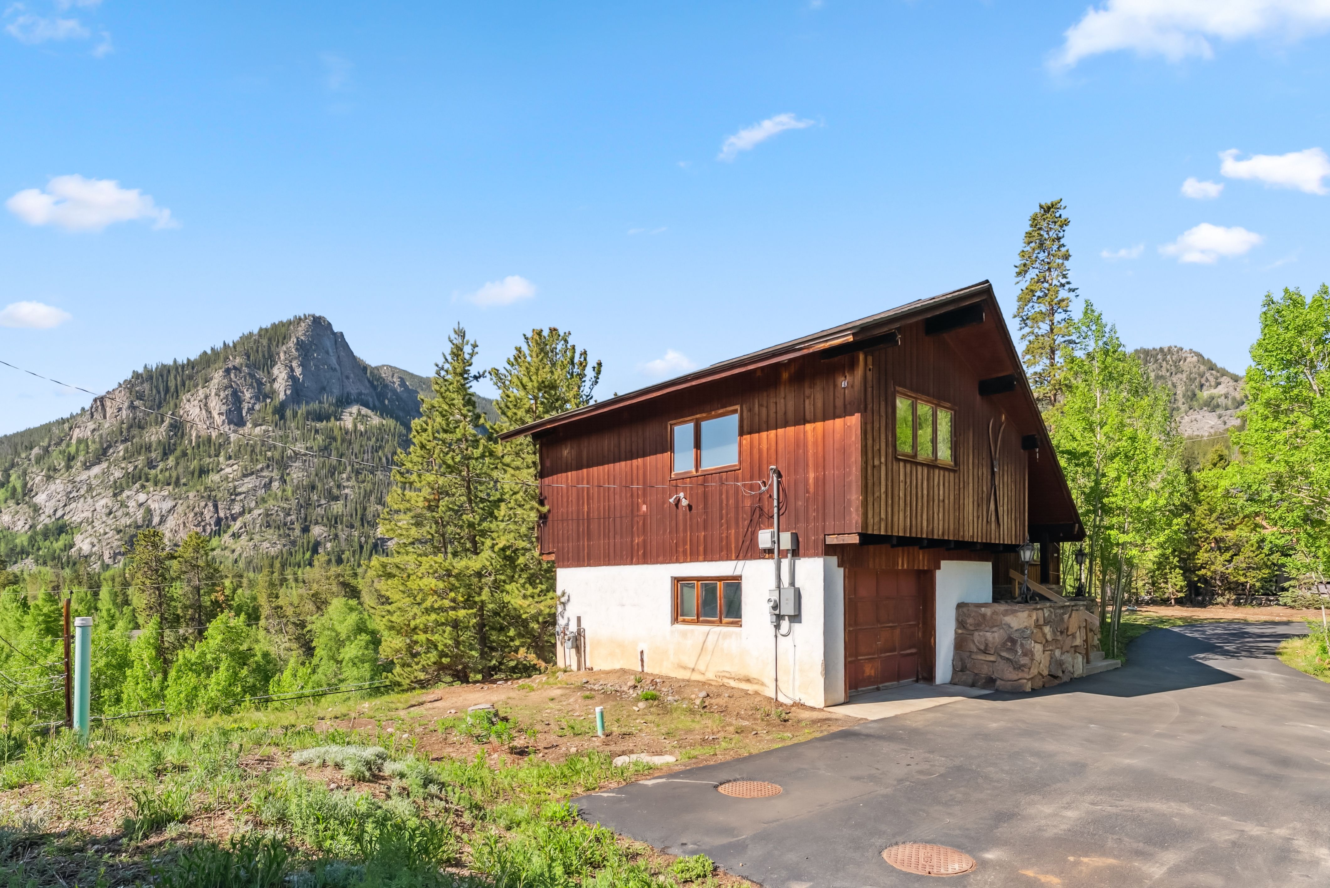 224 Highwood Terrace 