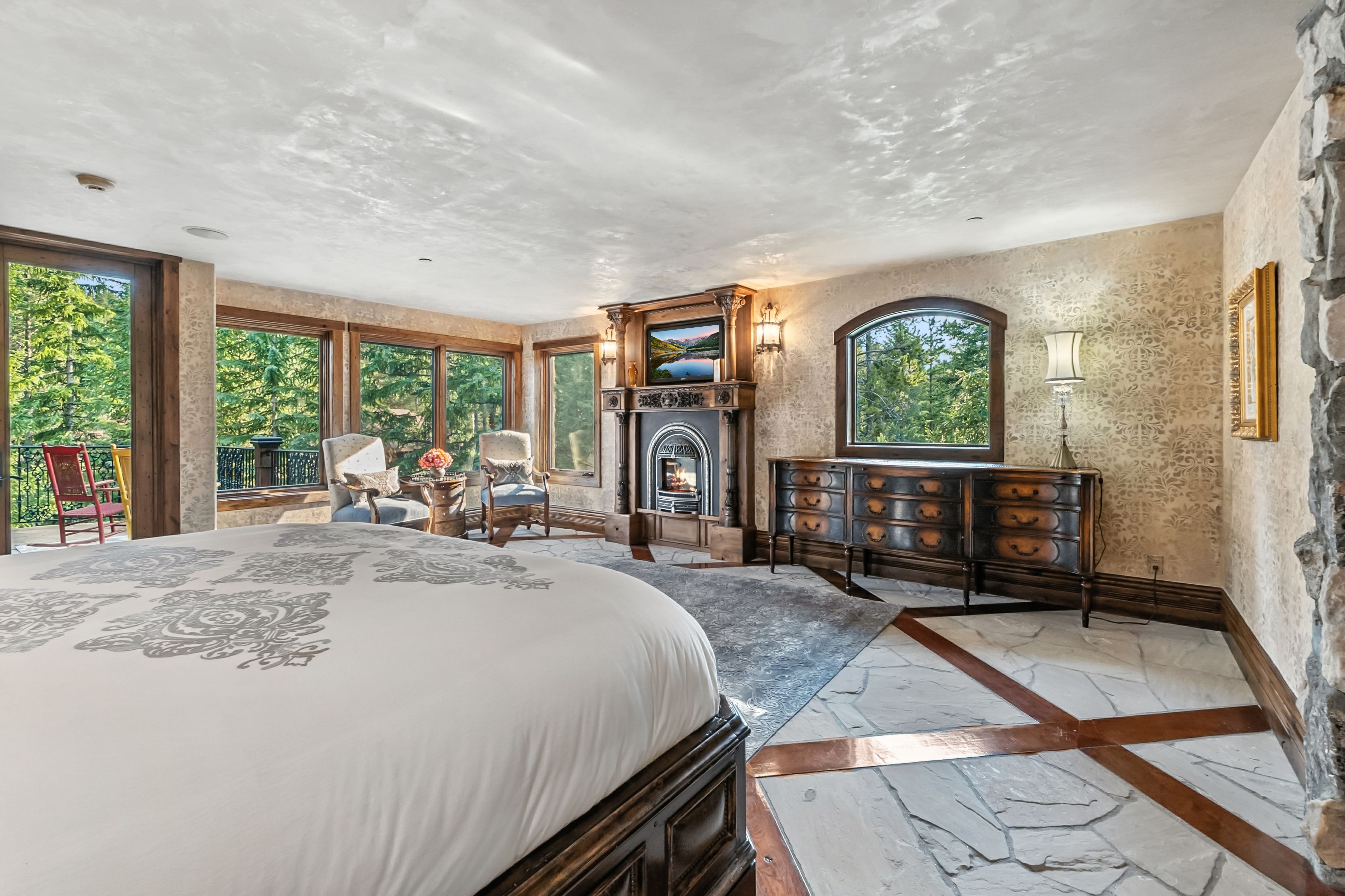 165 River Park Drive 