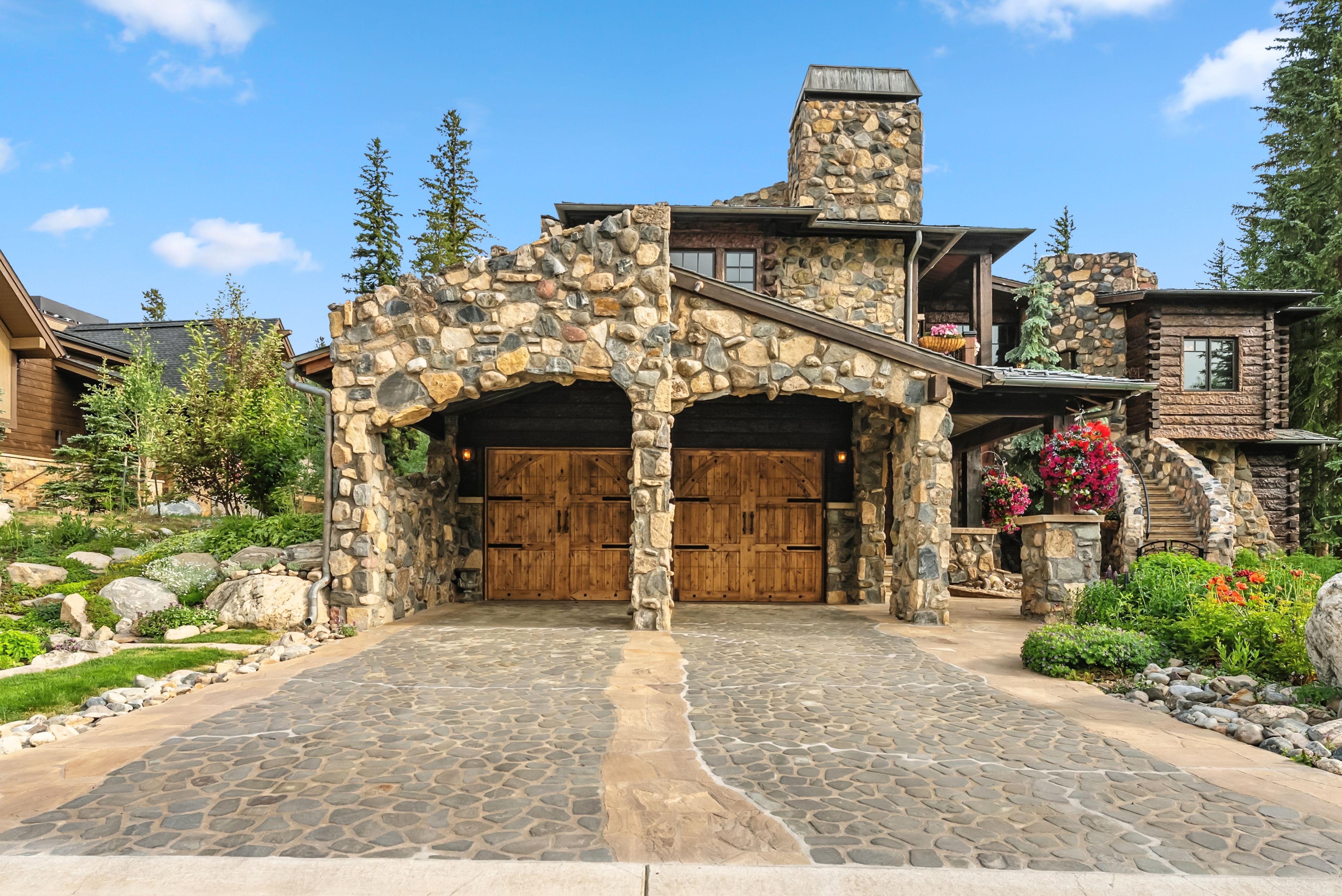 165 River Park Drive 