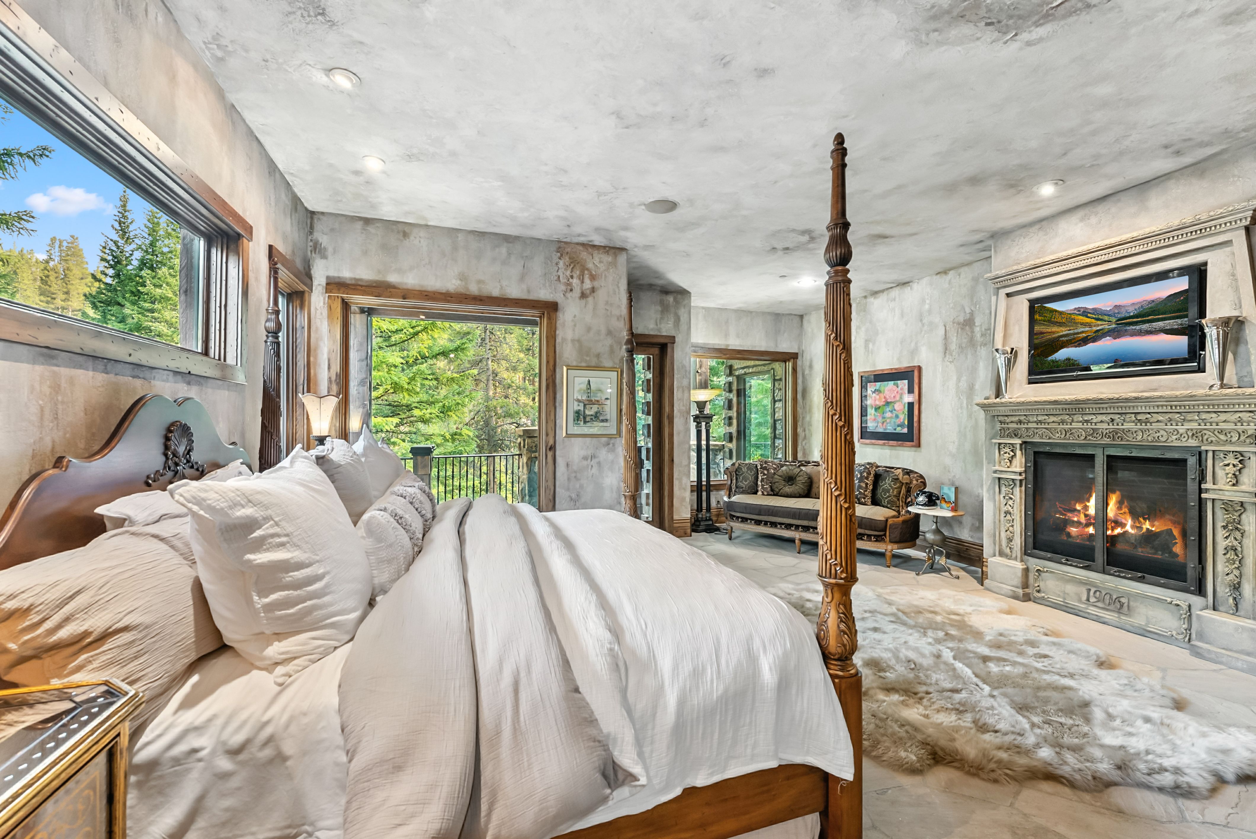 165 River Park Drive 